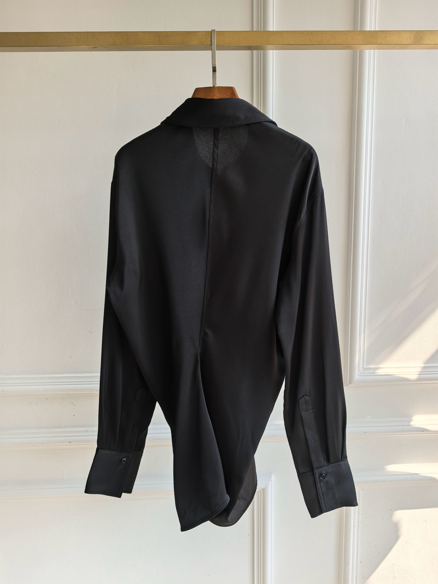 2501034TT Toteme Women Blouse Shirt Viscose Acetate Beige Black Satin Long Sleeve Tight Waist