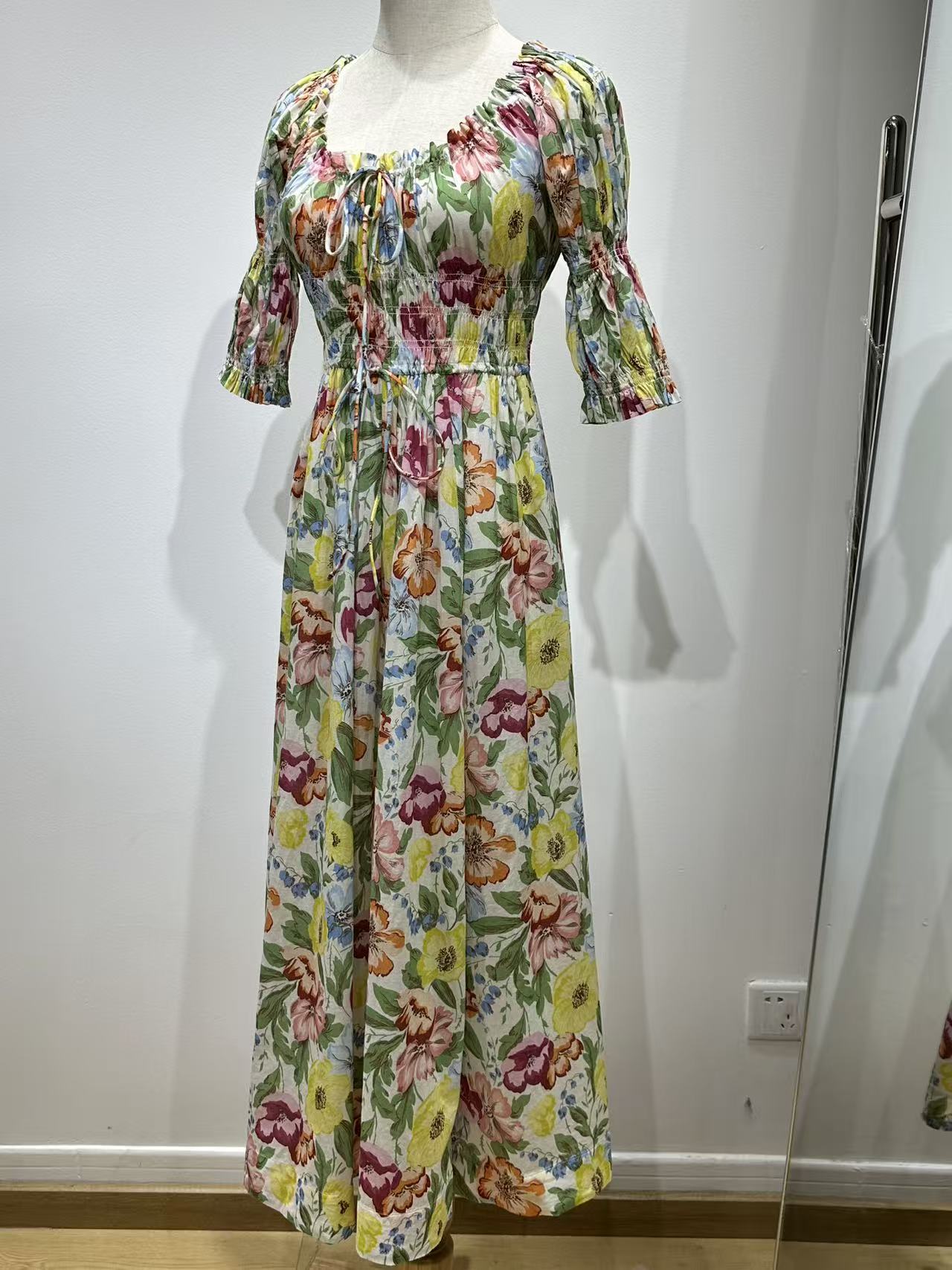 Doen Cotton Midi Dress Floral Print short latern sleeve elastic waist draw-string roung-neck 2505096DOEN