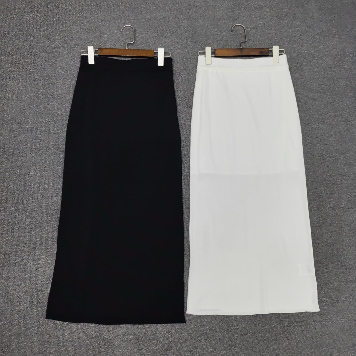 Toteme knitted skirt elasticated waistband pull-on style straight hem white Black Lyocell blended 2505094TT