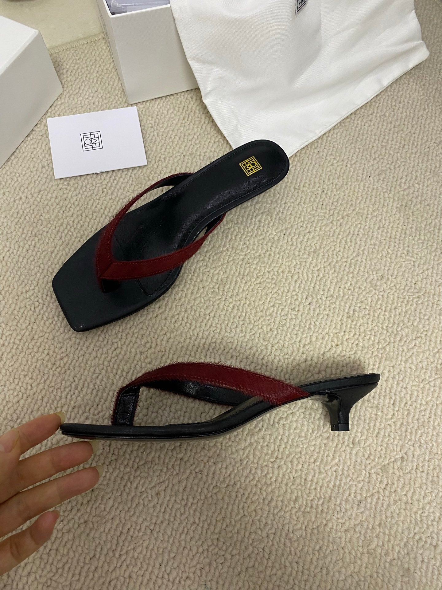 Toteme Flip-flop low-heels sheep skin sole summer women 3.5cm horsehair Toe-post sandals 2505086TT