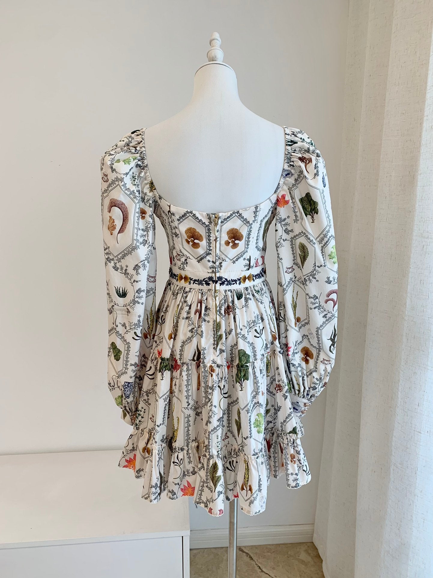 Agua Cotton Mini Dress Long Puff Sleeve Beige Color Backless Back Zipper Handmade Embroidery 2502010Agu
