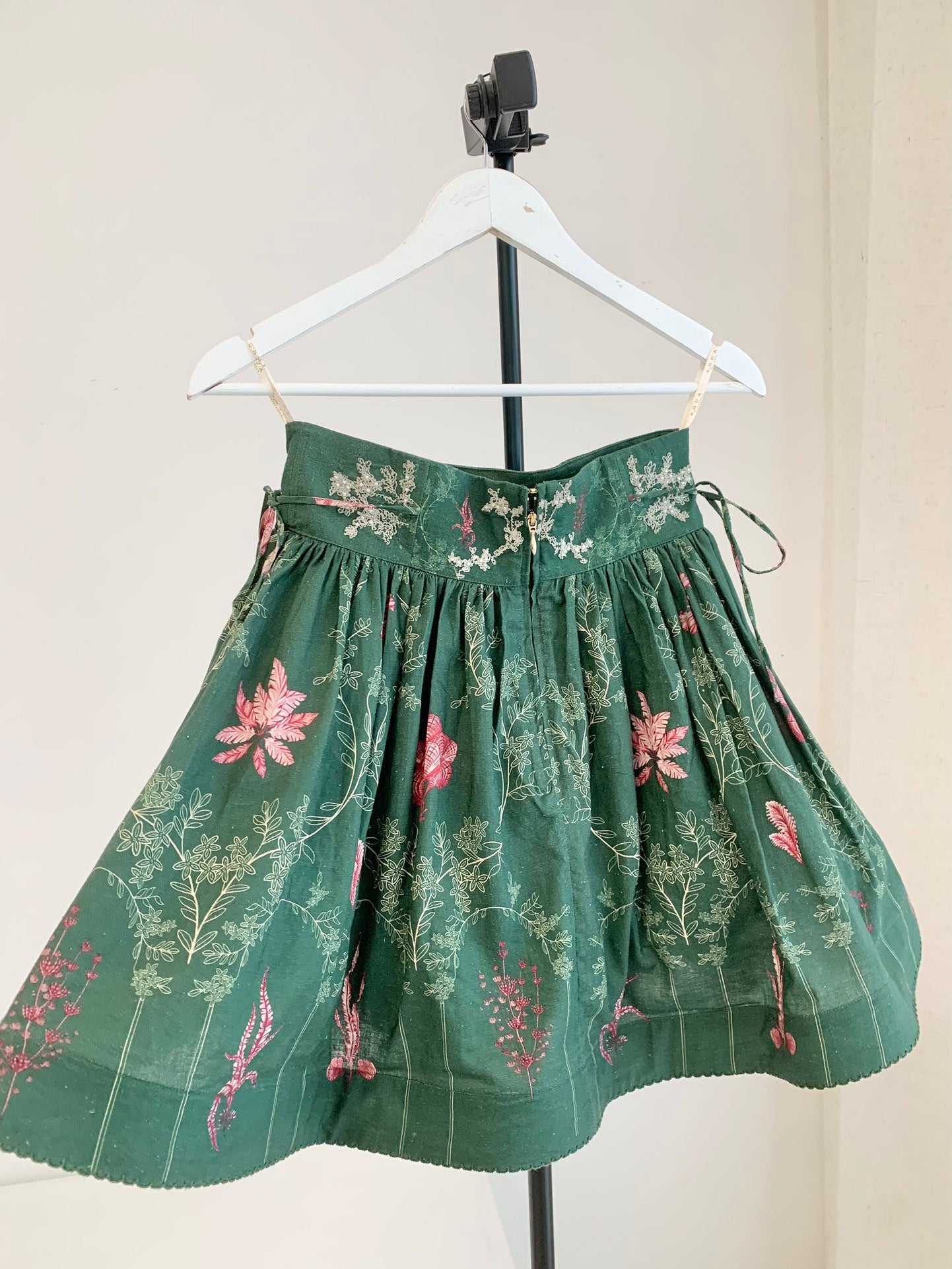 Agua Short length Shirt Mini Skirt Set Linen Green Floral Print Back-Tie Fasten Drawstring Waist 2502048Agu
