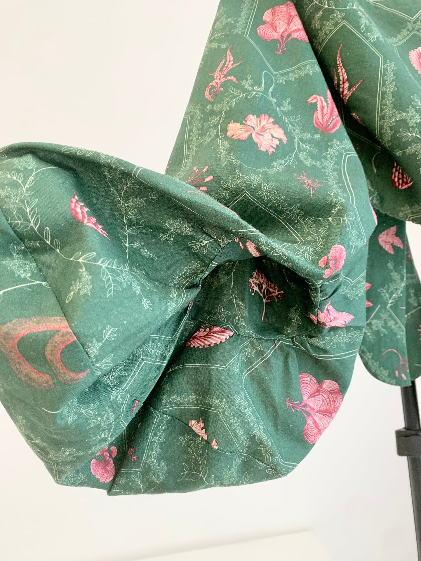 Agua Short length Shirt Mini Skirt Set Linen Green Floral Print Back-Tie Fasten Drawstring Waist 2502048Agu