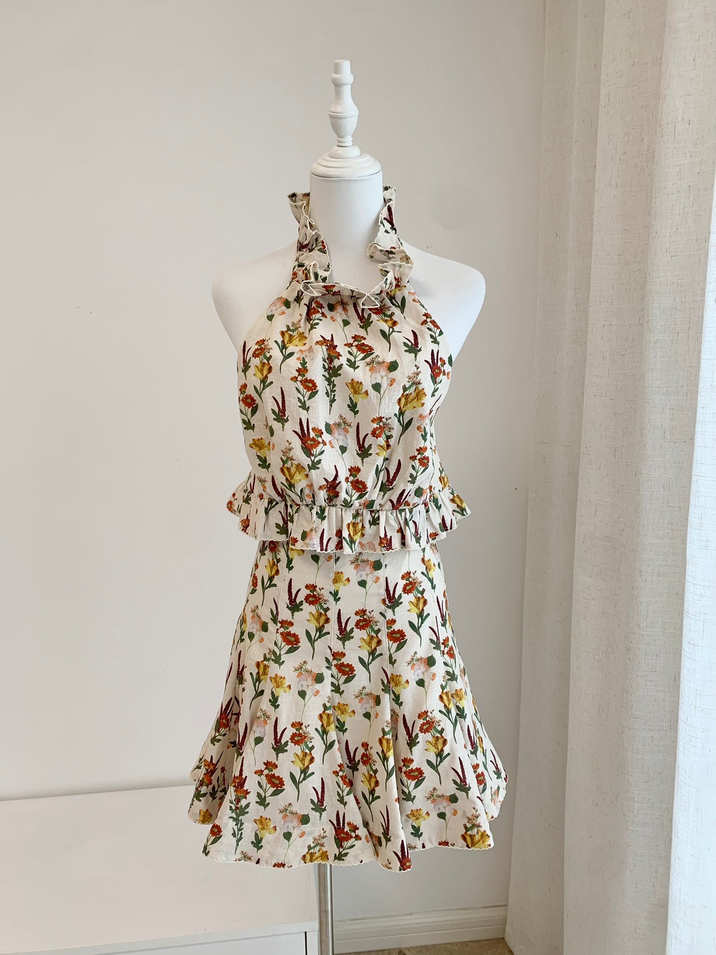 Agua Halter Tops Mini Skirt Floral Print Ruffles Light Yellow Backless Mid-Waist Linen 2503081Agu