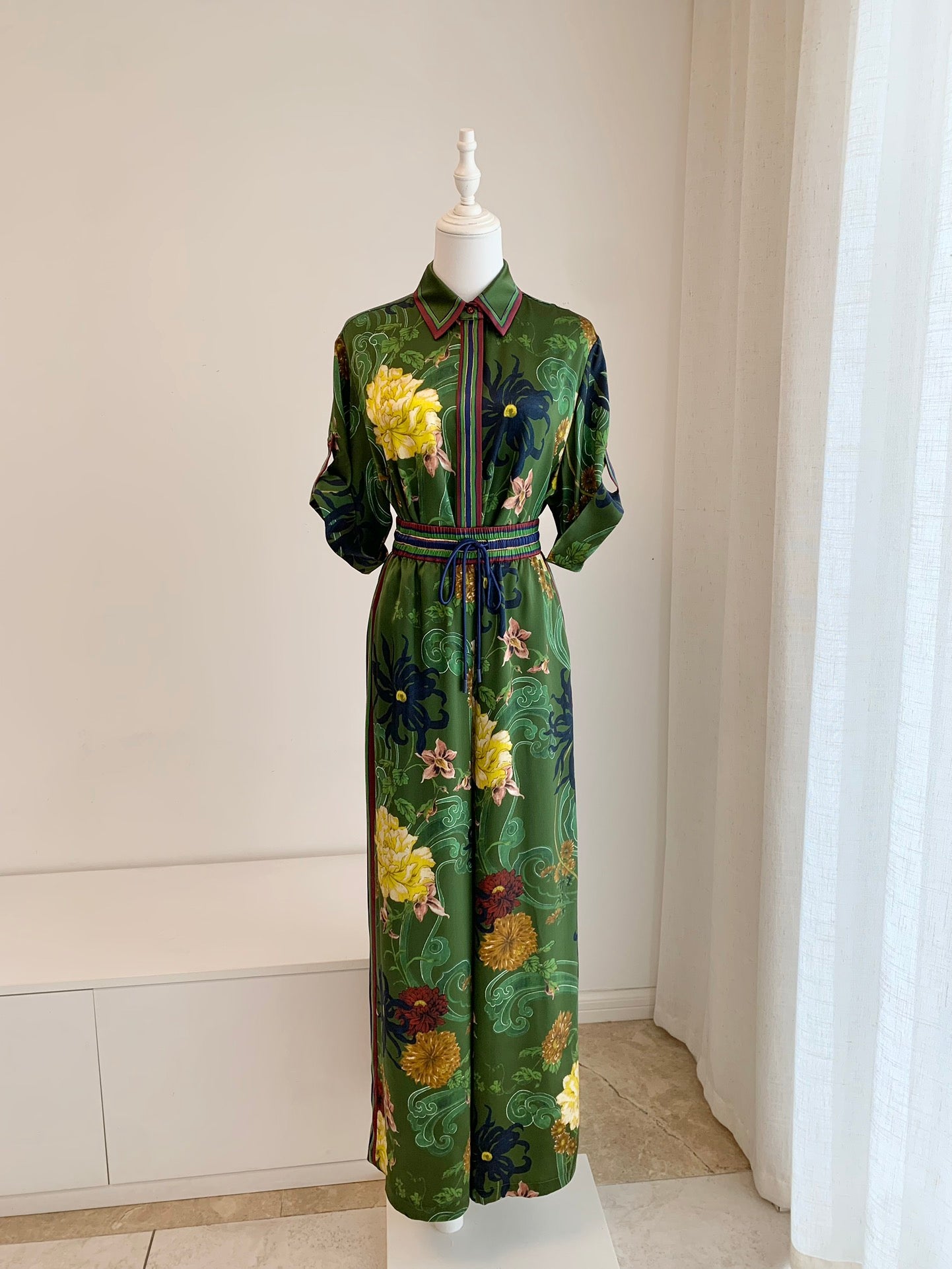 Alemais Avery Silk Set Shirt Pants Dark Blue Floral Print Short Sleeve Front Button Wide-Leg 2507058AL