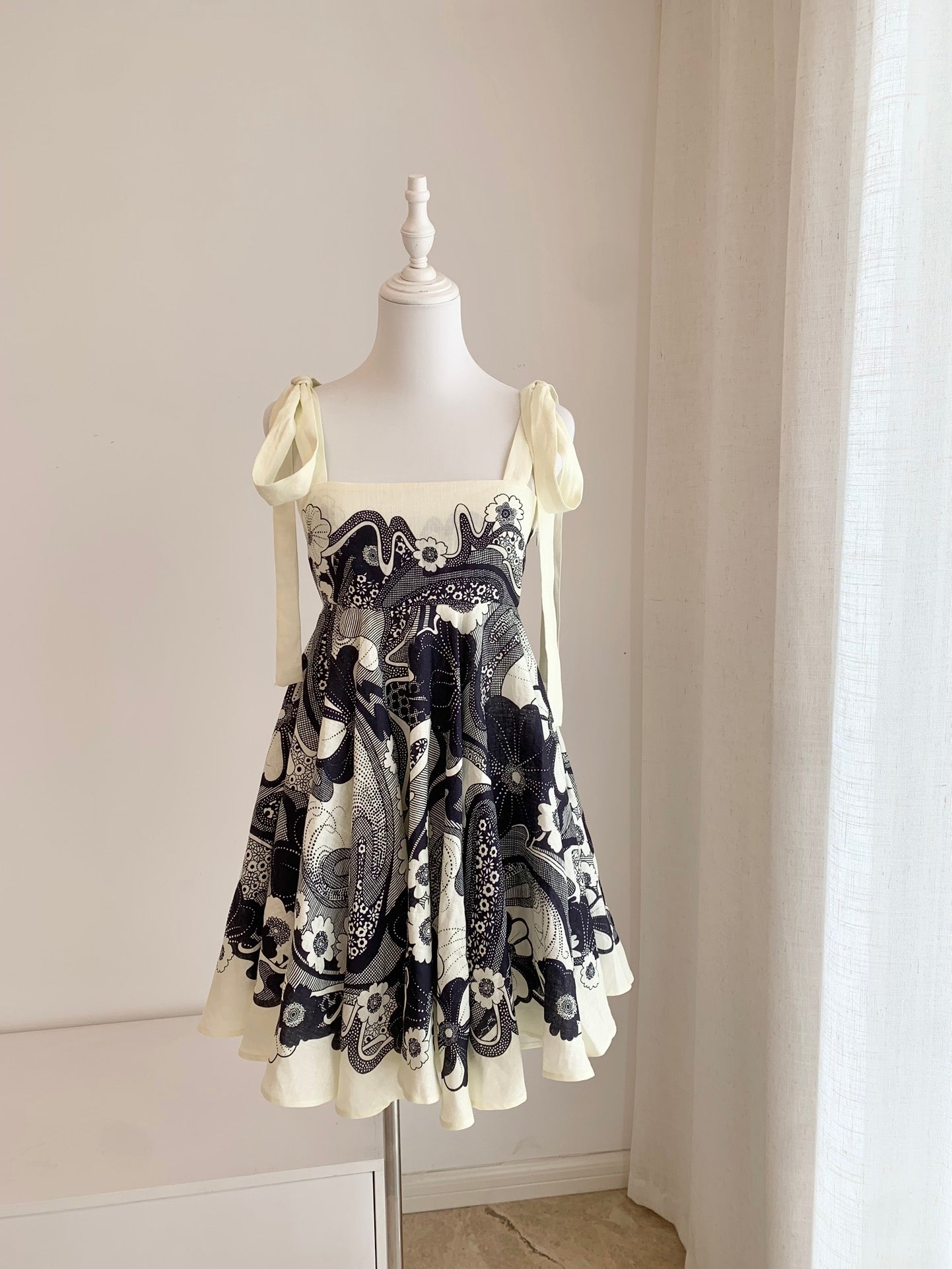Alemais Mickey floral-print mini dress white black floral print tie straps sleeveless Linen 2507023AL