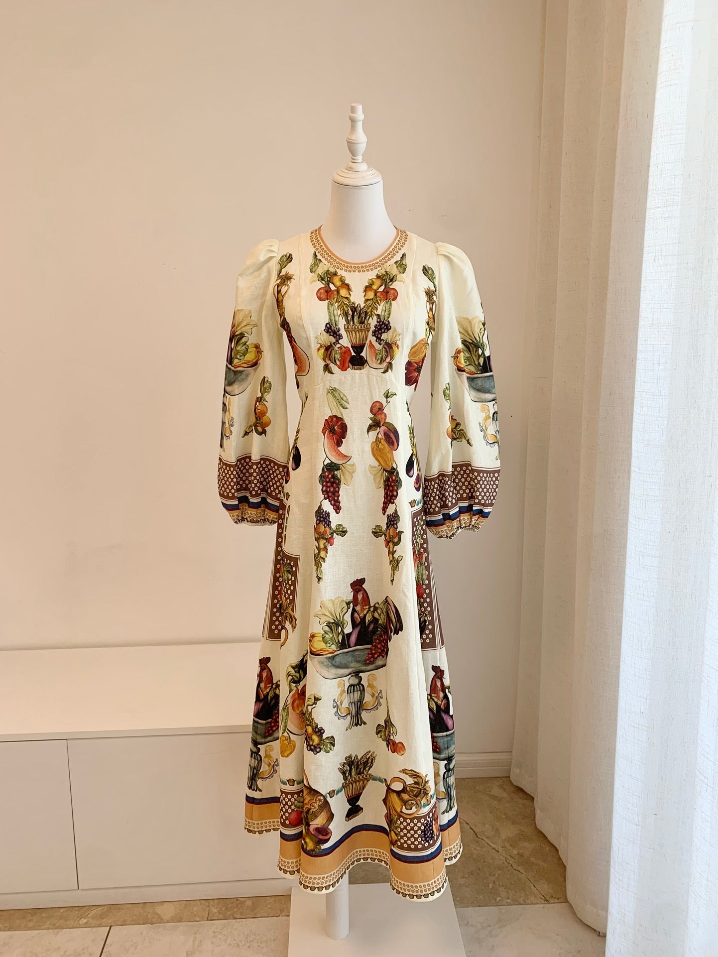 Alemais Autumn Midi Dress Long Lantern Sleeve Beige Fruit Print o-neck Rear-Zip 2508068AL