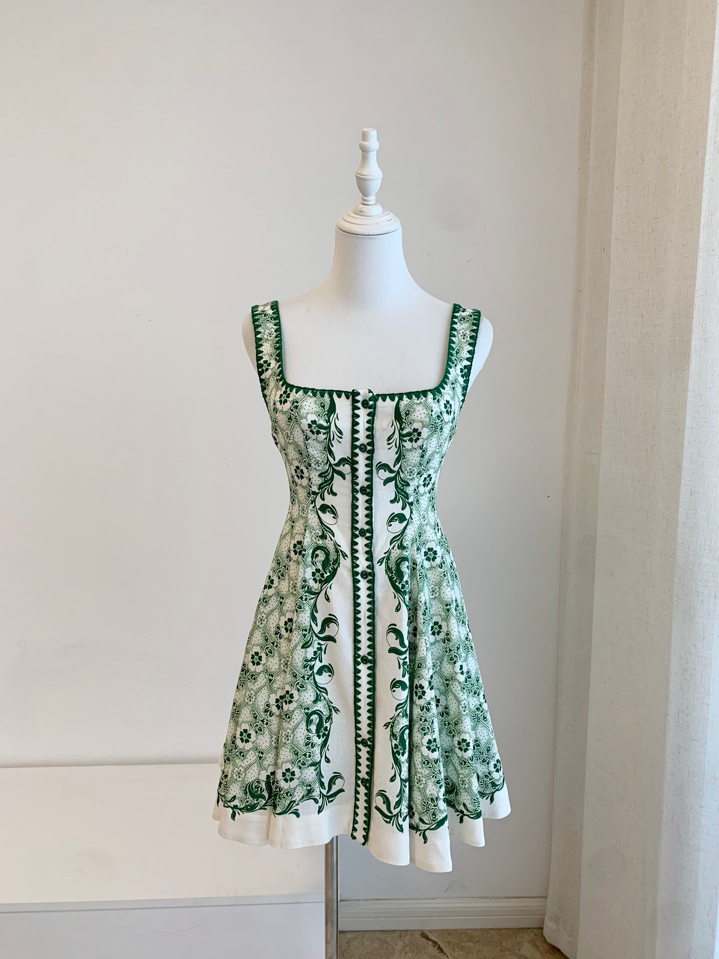Alemais Mini Dress Grass Green Rear-zip Sleeveless Floral Print Front button cotton linen 2508060AL