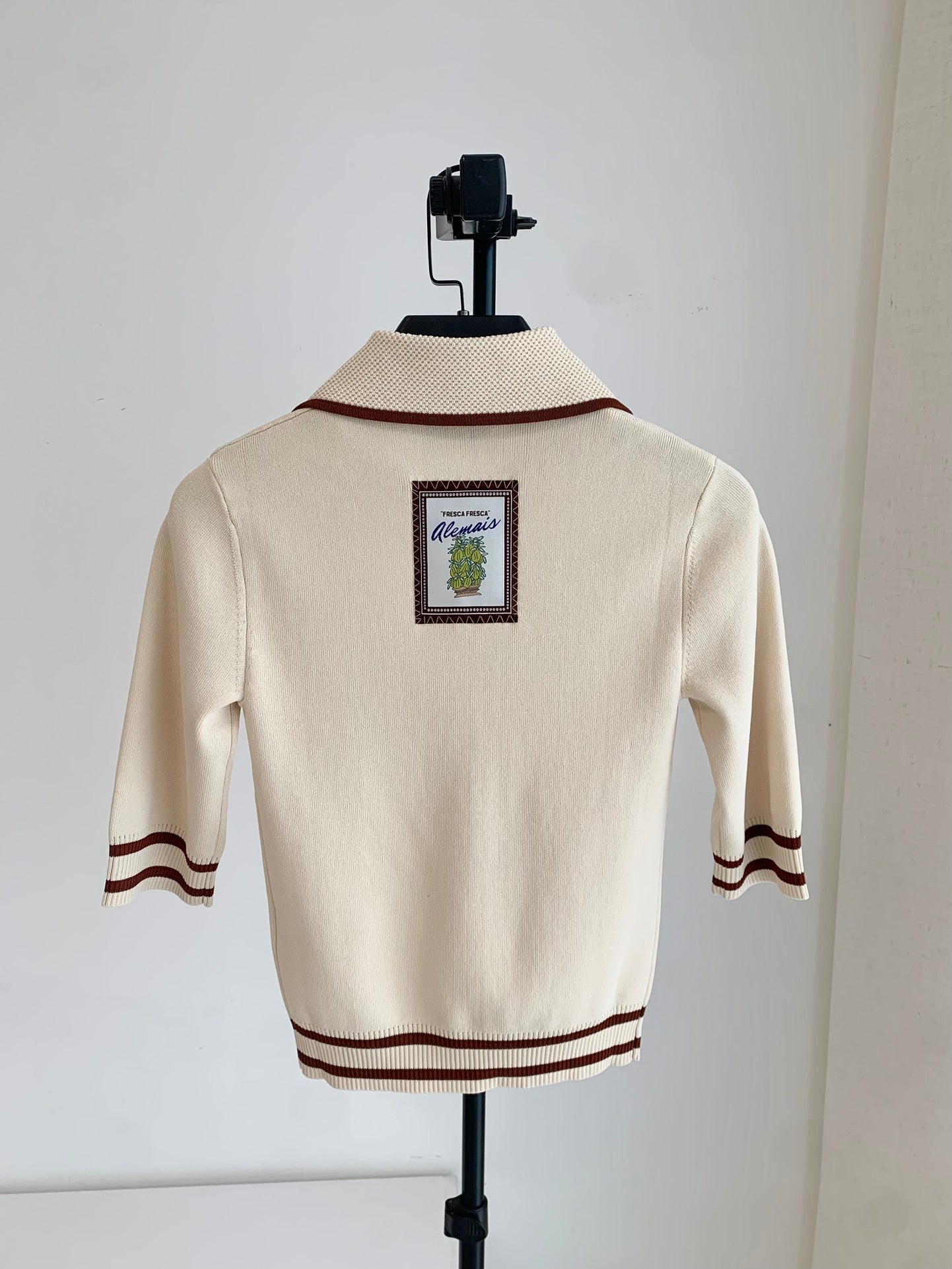 Alemais Knit Tops Polo Collar Beige Short Sleeve Patch Pad Viscose Blended Half Zip 2508093AL