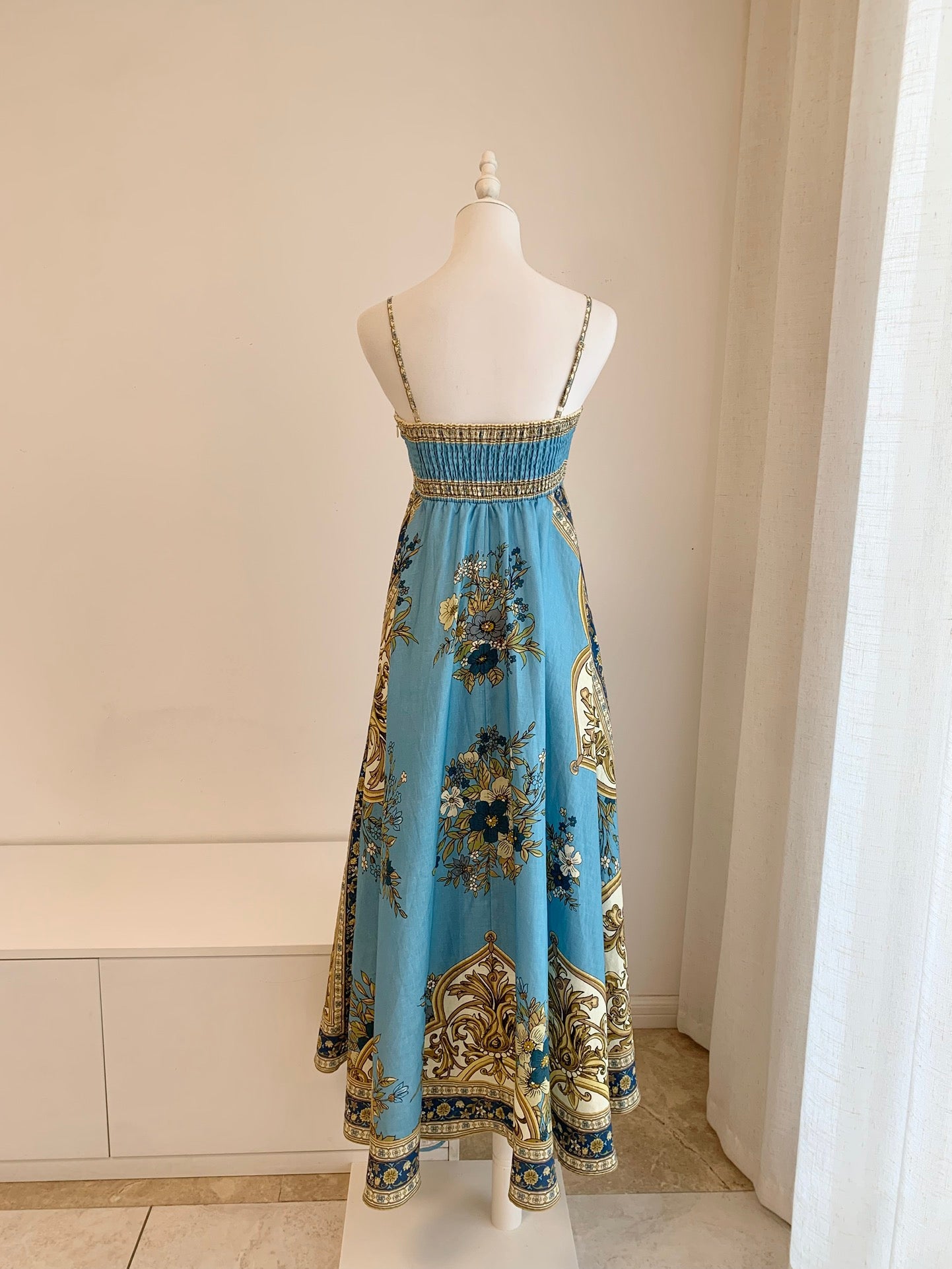 Alemais floral-print A-line midi dress Blue spaghetti straps Slash-Neck linen Elastic Back 2508103AL