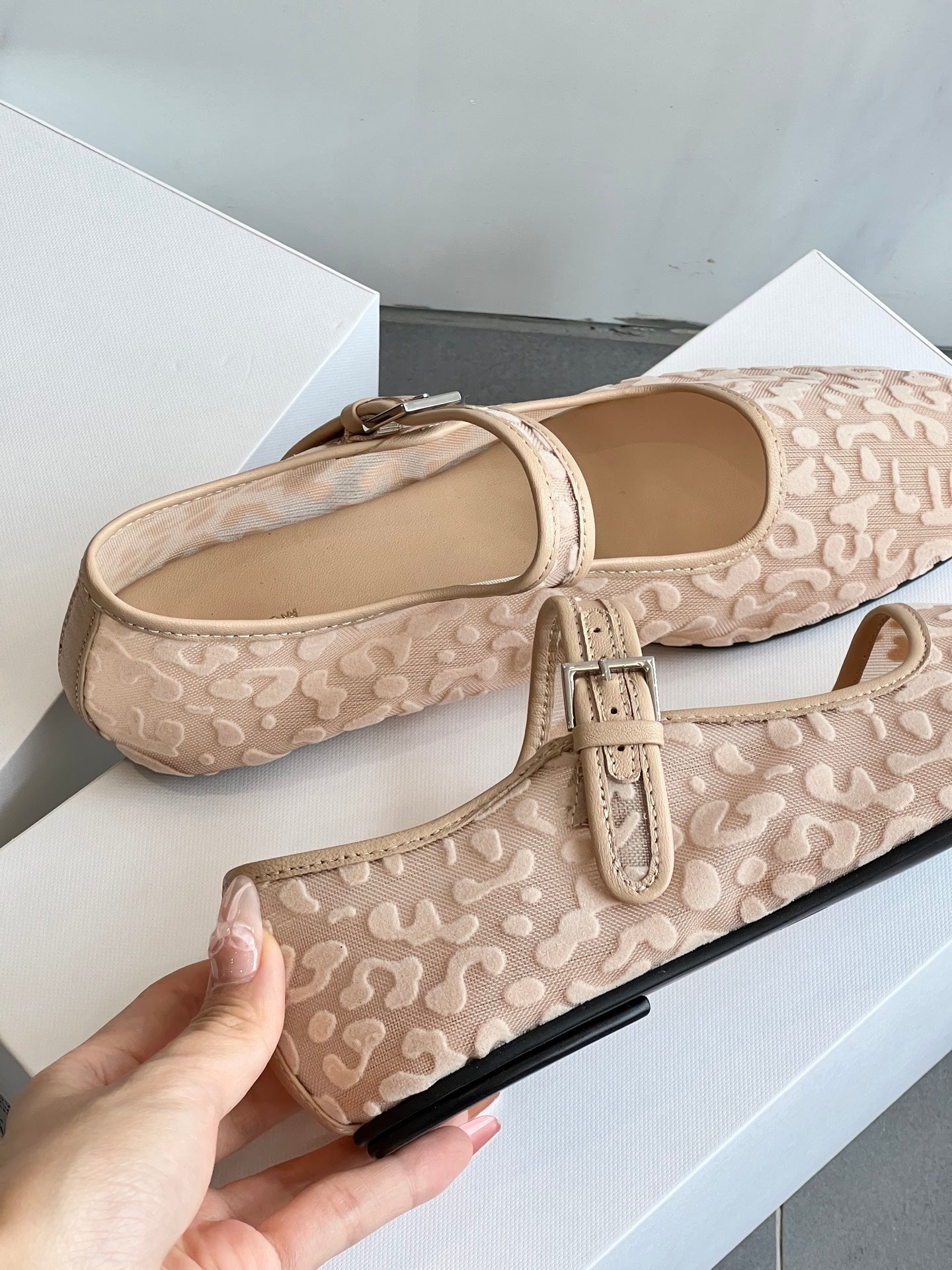 The Row Leopard Print breathable Mesh Mary Jane Flats Leather Insole Rubber Sole black beige 2505045TR