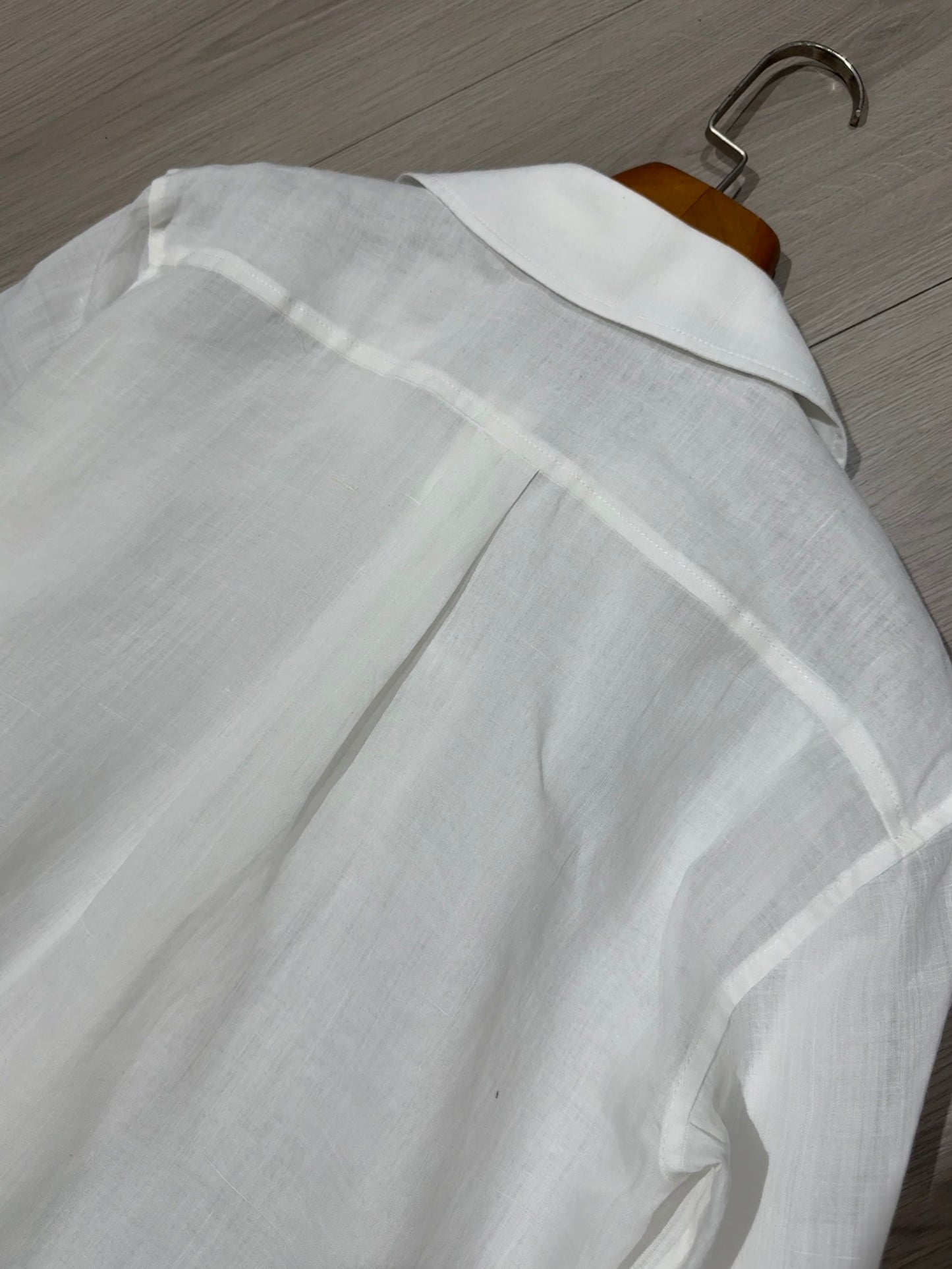 Toteme Double Collar Shirt white front button long sleeves buttoned cuffs ramie curved hem 2505090TT