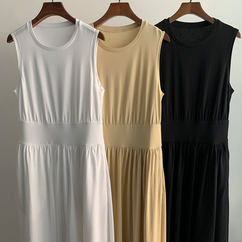 Toteme sleeveless cotton maxi dress white crew neck slit pockets ruched detailing high waist 2503086TT