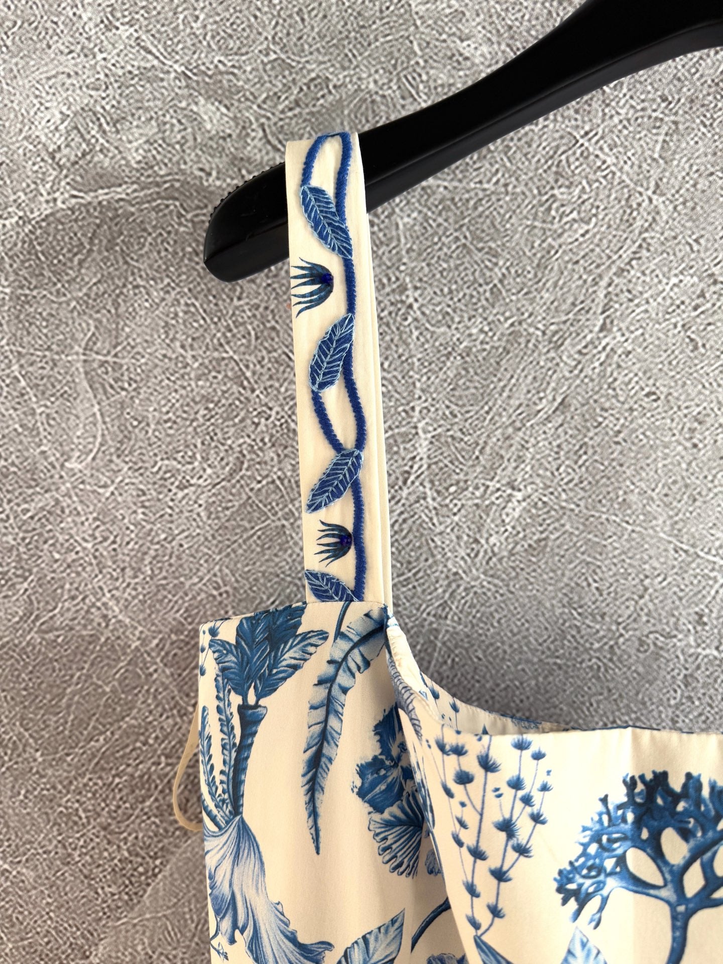 Agua Cotton mini dress sleeveless blue print back-zip embroider waist shoulder strape backless 2504112Agu
