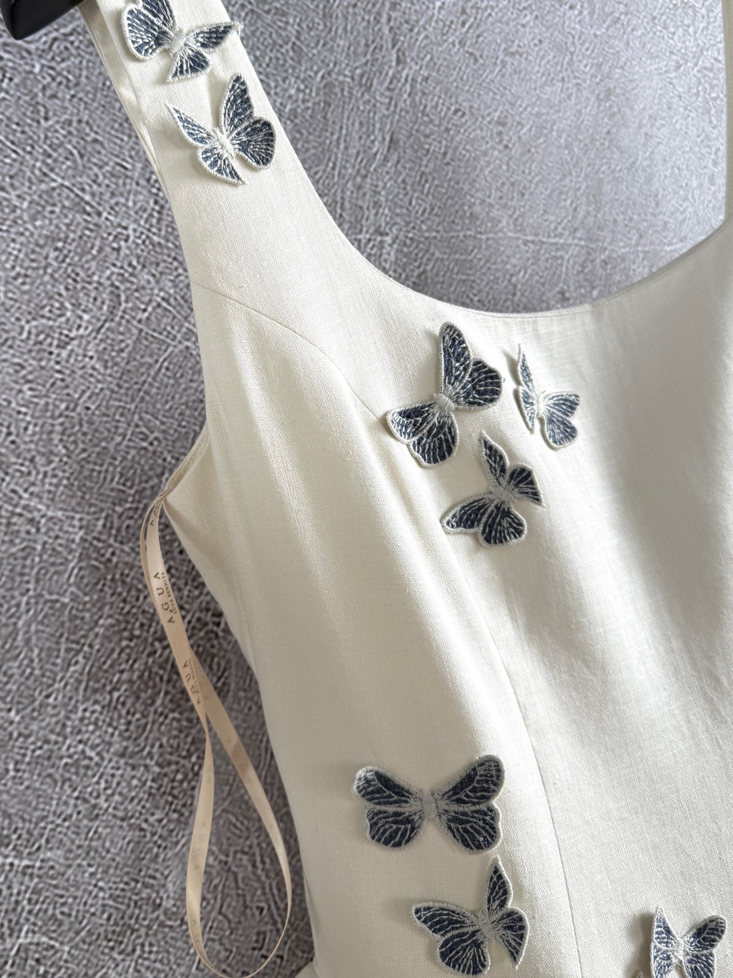 Agua White Mini Dress U-Neck Sleeveless Butterfly embroidery applique back-zip high-waist 2505007AGU