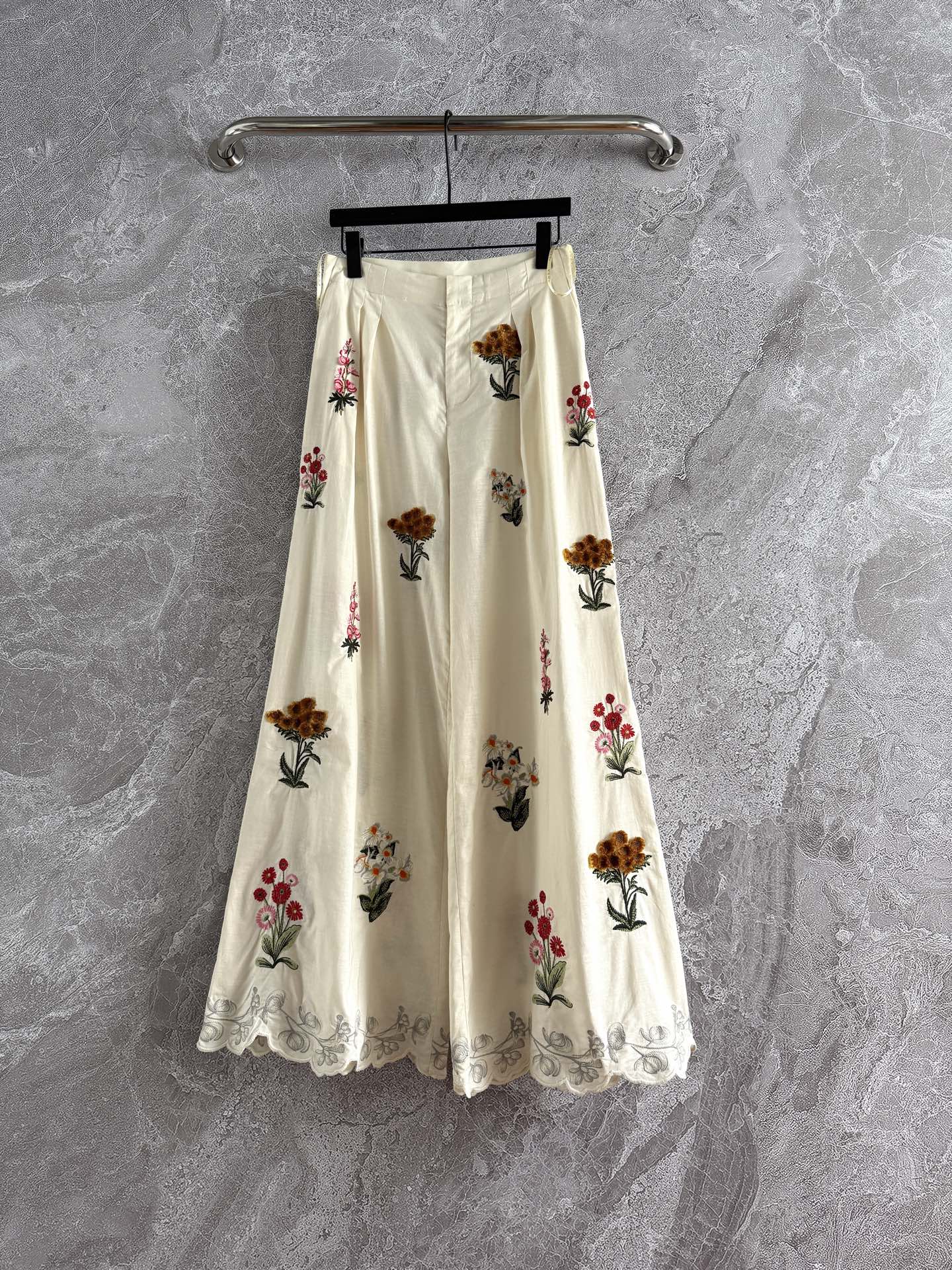 AGUA Summer Linen wrap Shirt Pants set floral embroidery beige V-neck wide-leg fix-waist 2506015AGUA