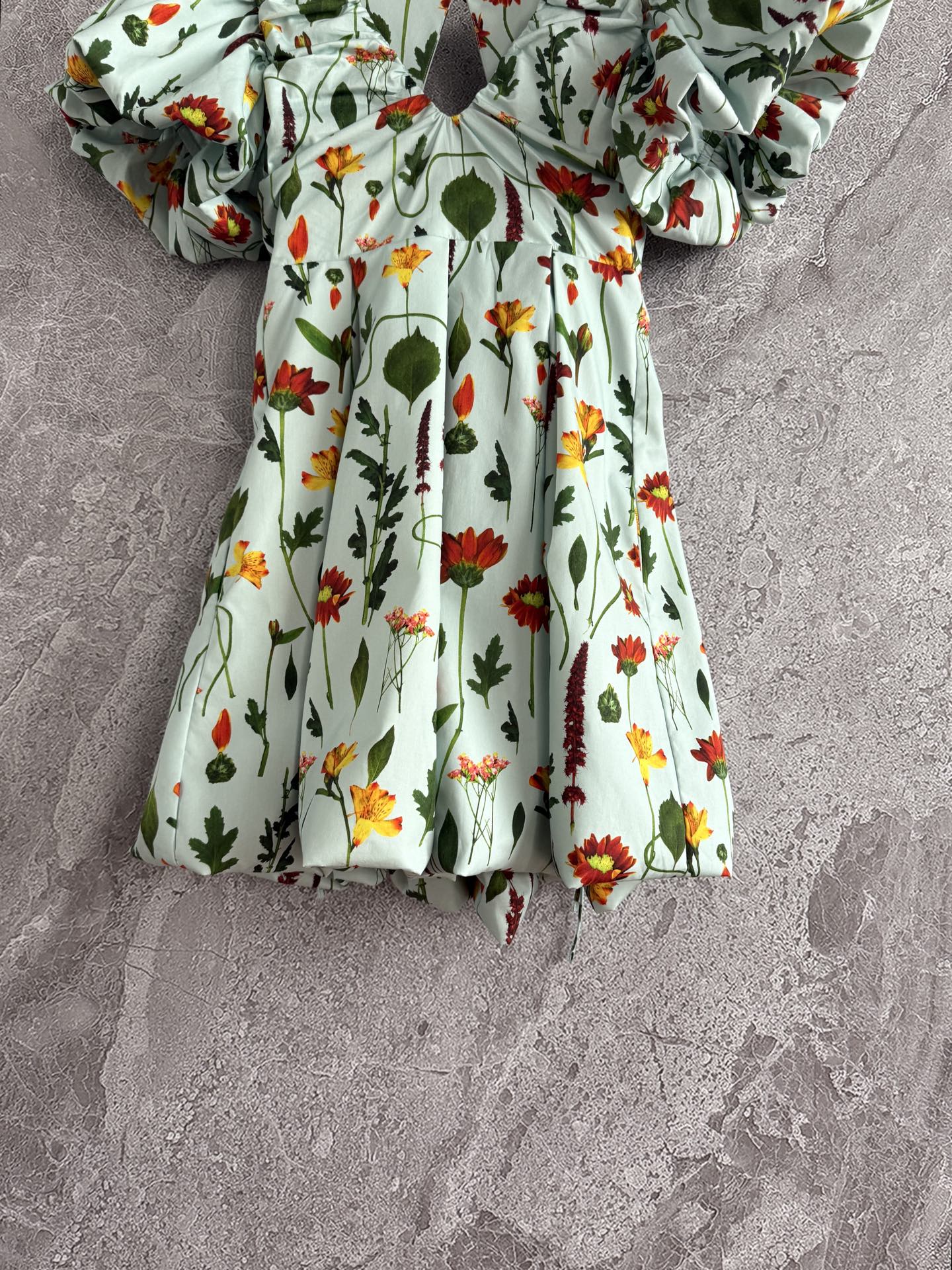 Agua Summer Mini dress cotton light green floral print V-neck pleated Puff-Short sleeve 2505083Agua