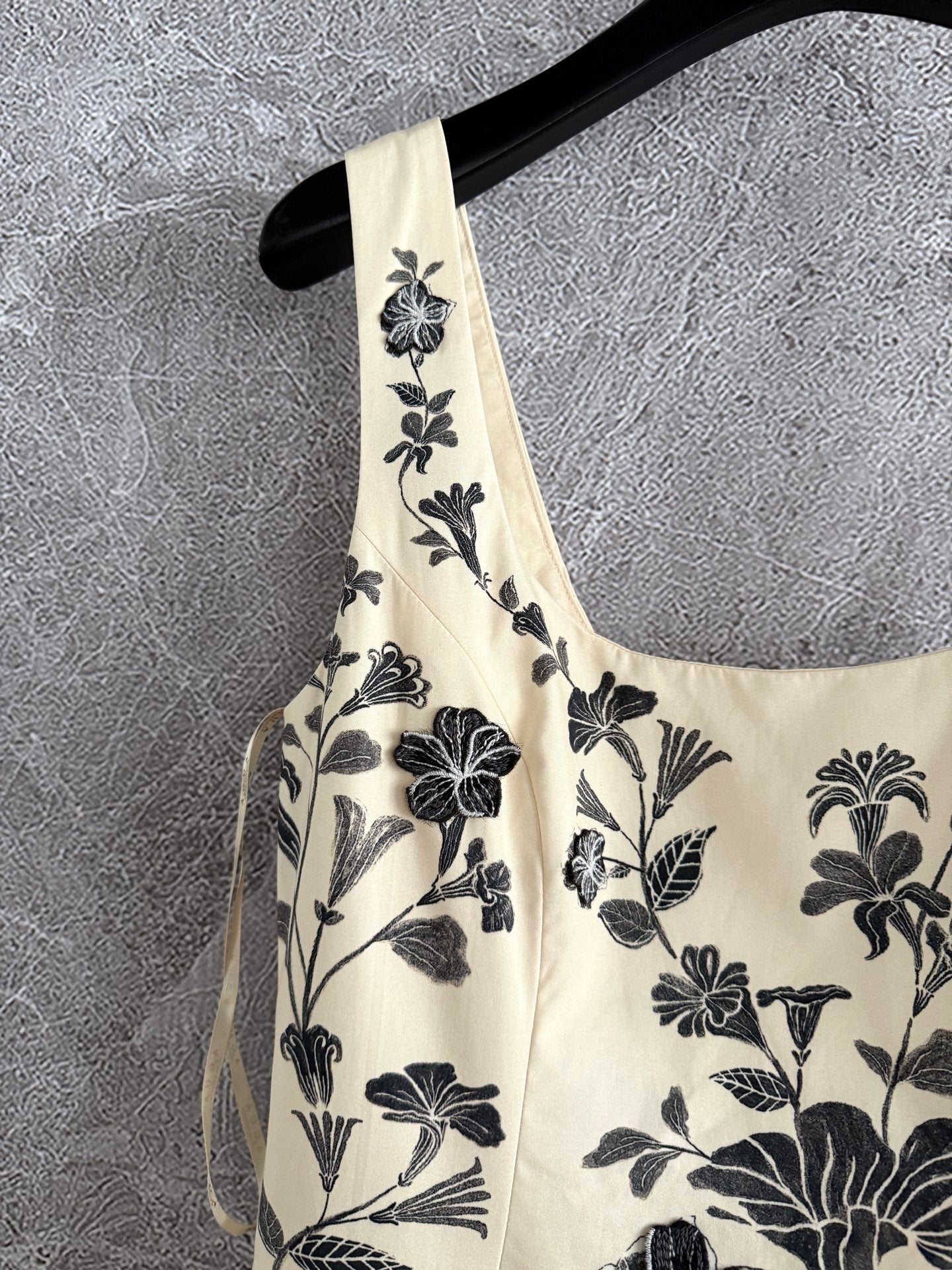 Agua Mini Dress summer U-neck cotton beige Floral print applique sleeveless back-zip 2506013AGUA