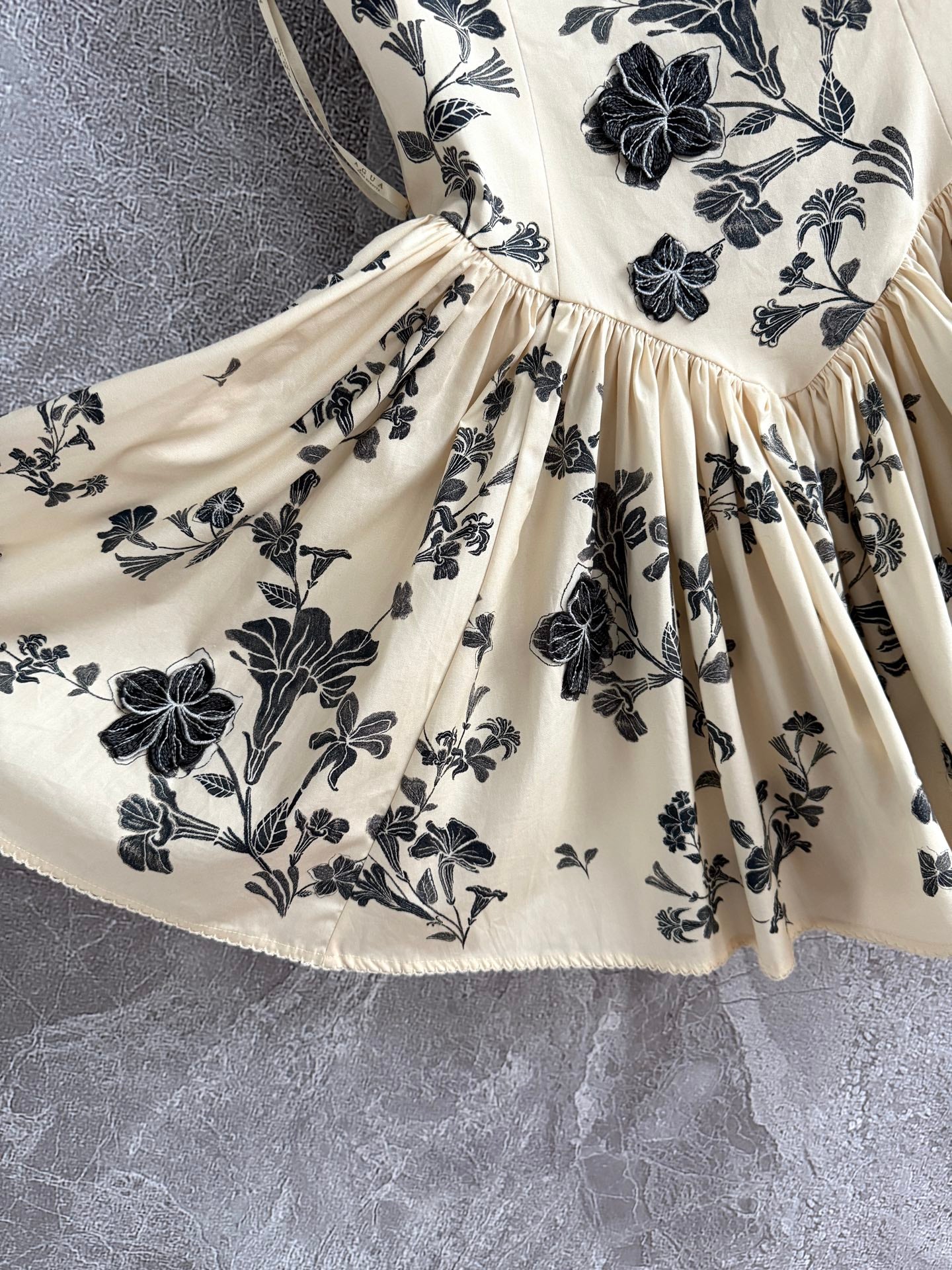 Agua Mini Dress summer U-neck cotton beige Floral print applique sleeveless back-zip 2506013AGUA