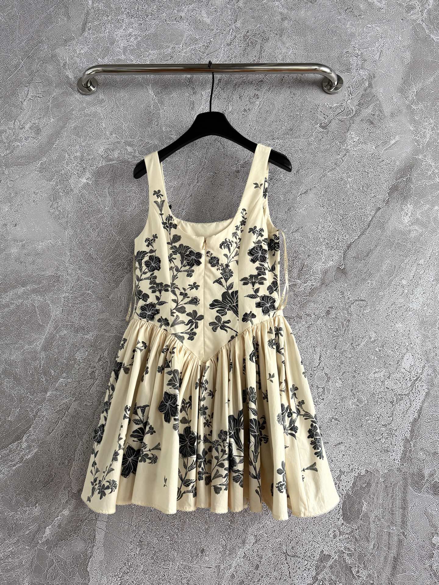 Agua Mini Dress summer U-neck cotton beige Floral print applique sleeveless back-zip 2506013AGUA