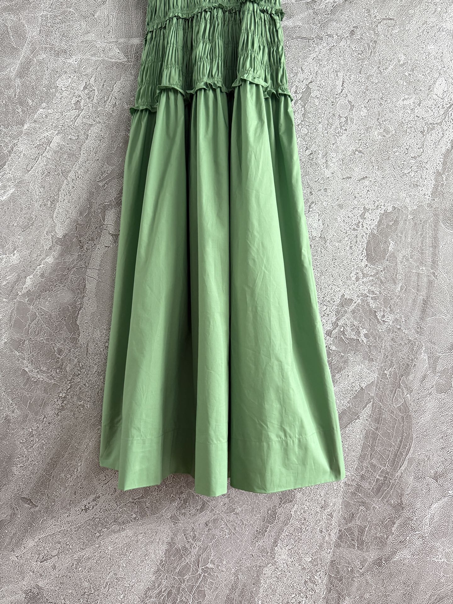 Doen Midi Dress Green Cotton Sleeveless Ruffels Elastic Summer Slash Neck Pleated 2506012Doen