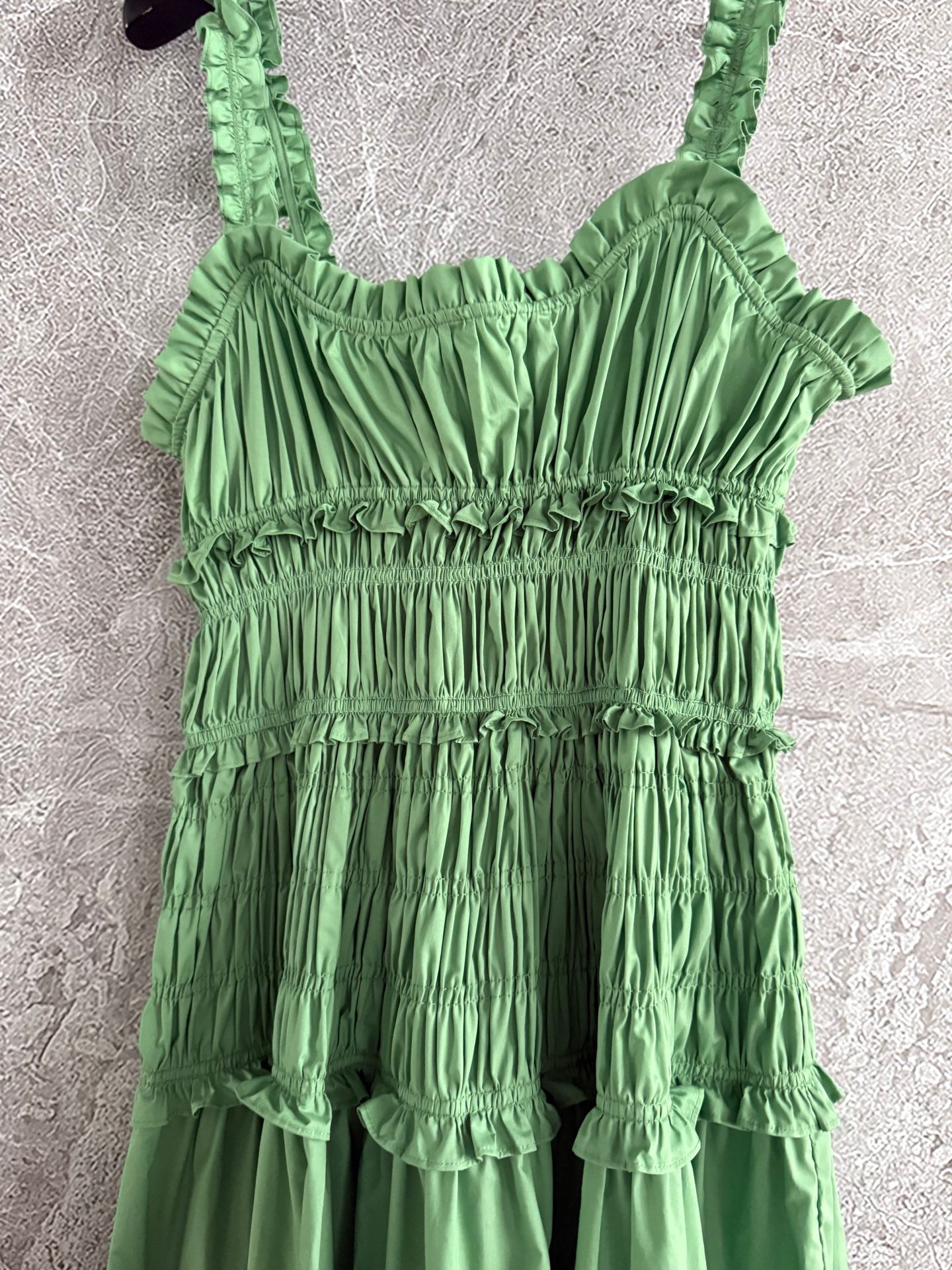 Doen Midi Dress Green Cotton Sleeveless Ruffels Elastic Summer Slash Neck Pleated 2506012Doen
