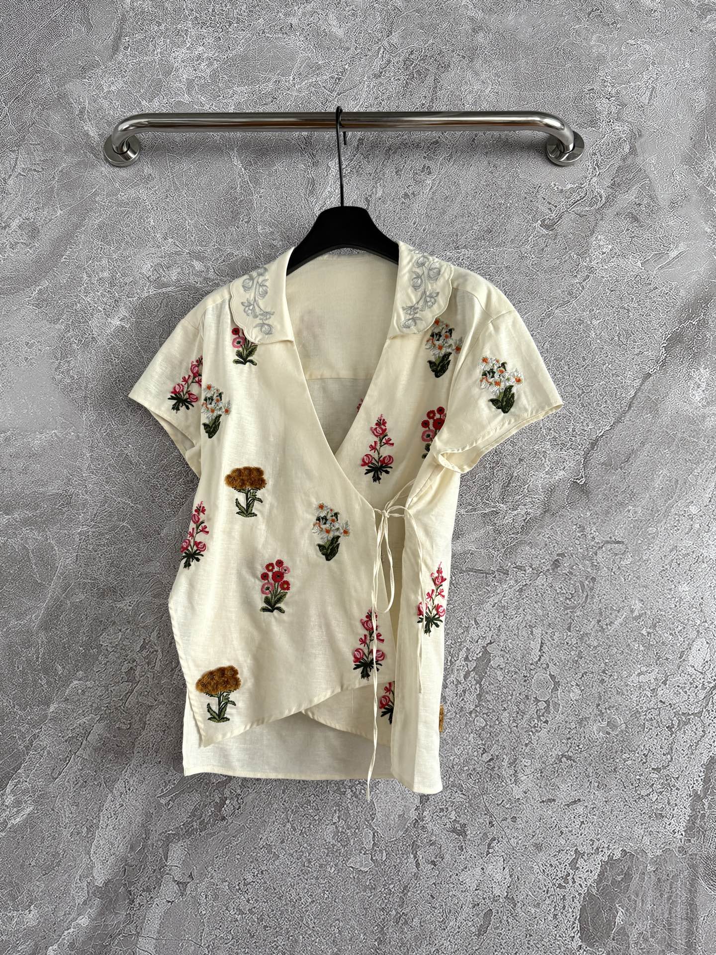 AGUA Summer Linen wrap Shirt Pants set floral embroidery beige V-neck wide-leg fix-waist 2506015AGUA