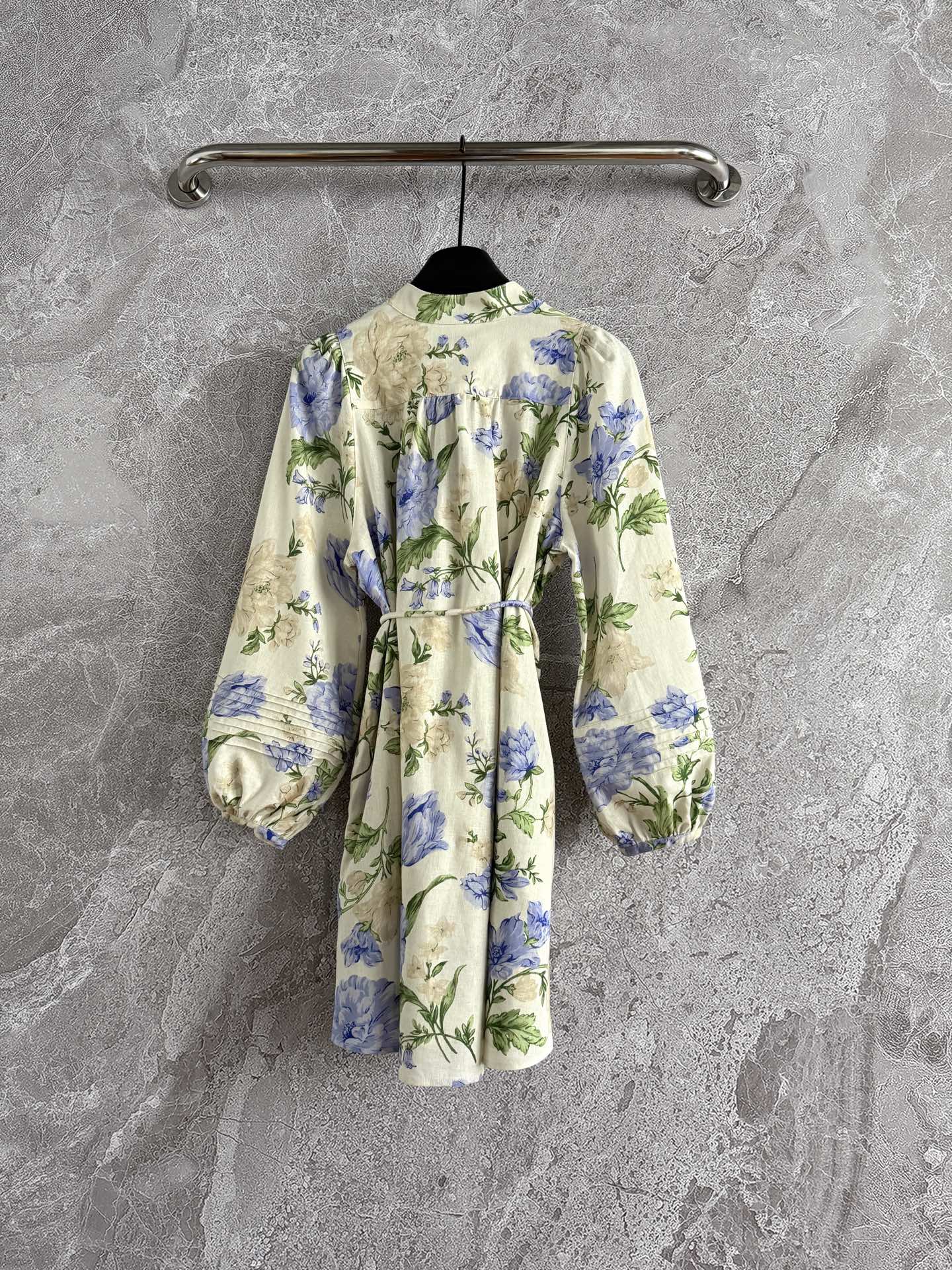 Morton Mac Summer Mini Dress Linen Blue Floral print beige puff sleeve pleated V-neck 2506047Morton
