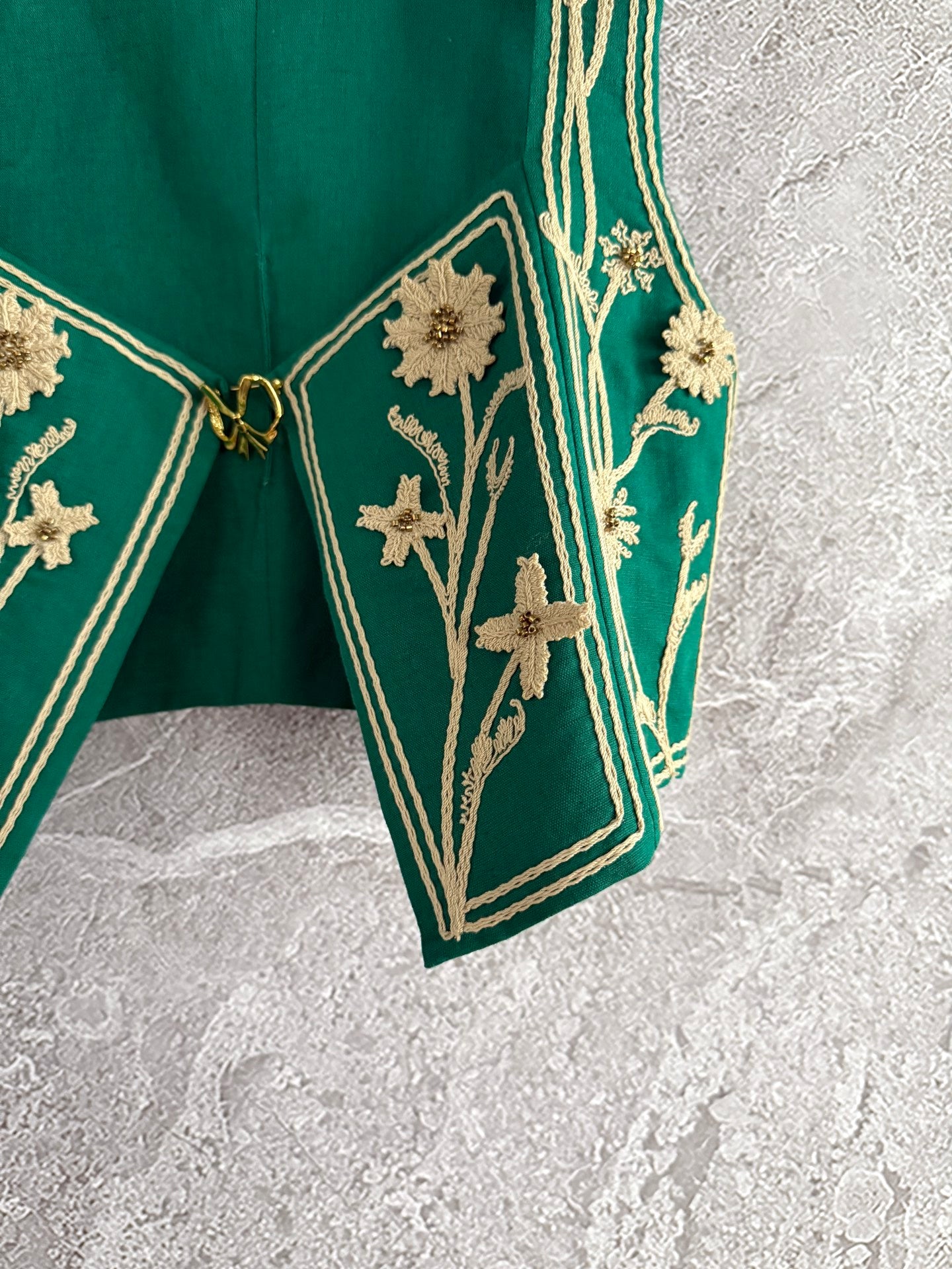 Agua Linen Open Vest Midi Skirt set Green Embroidery Sleeveless Square Neck Back-zip 2506084agua
