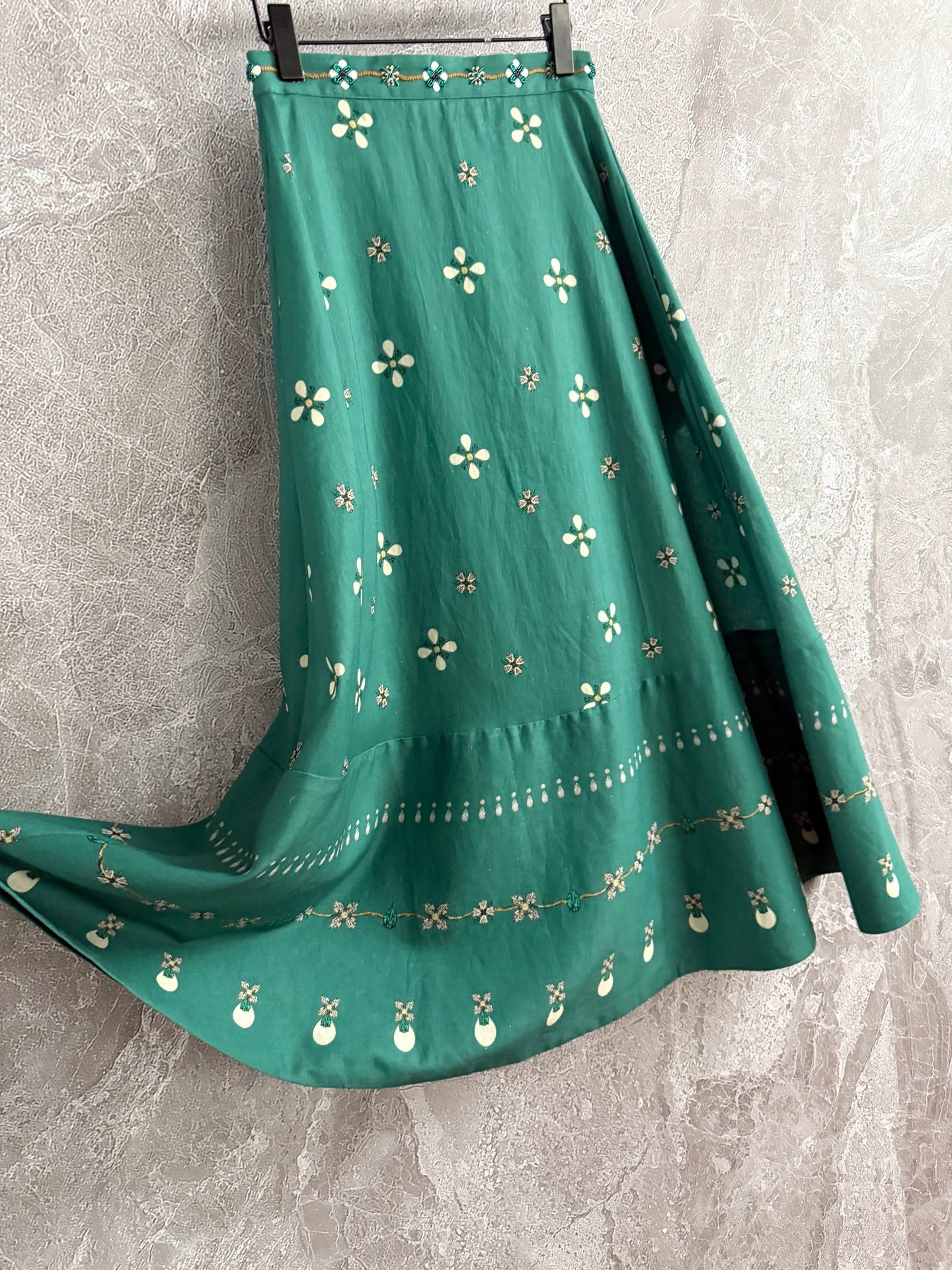 Agua Linen Open Vest Midi Skirt set Green Embroidery Sleeveless Square Neck Back-zip 2506084agua