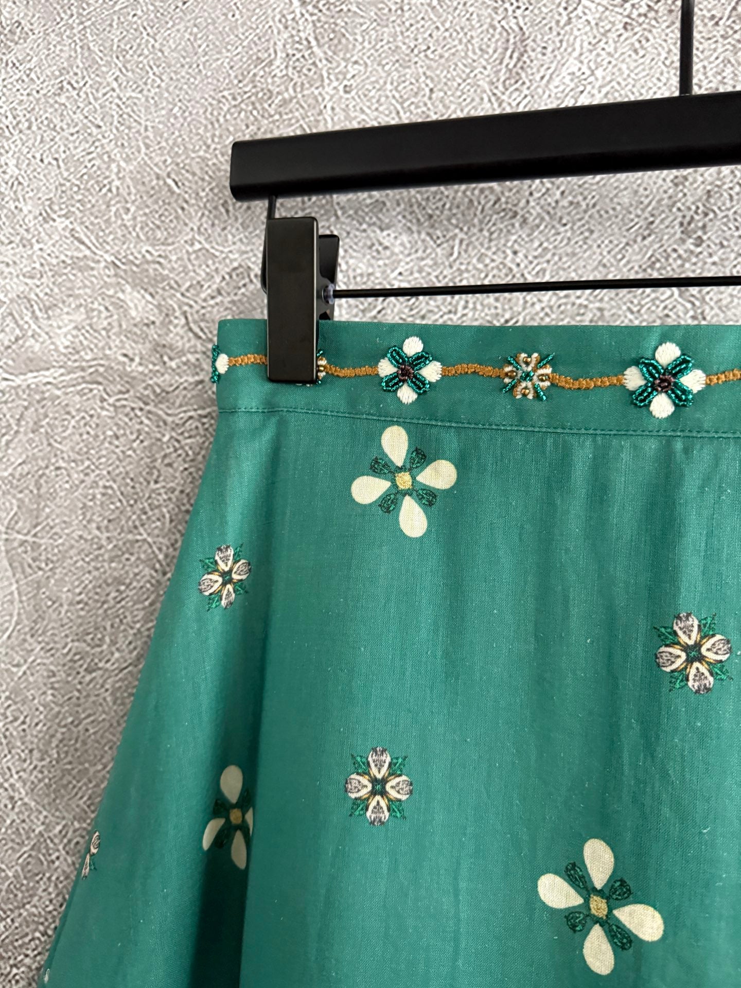 Agua Linen Open Vest Midi Skirt set Green Embroidery Sleeveless Square Neck Back-zip 2506084agua