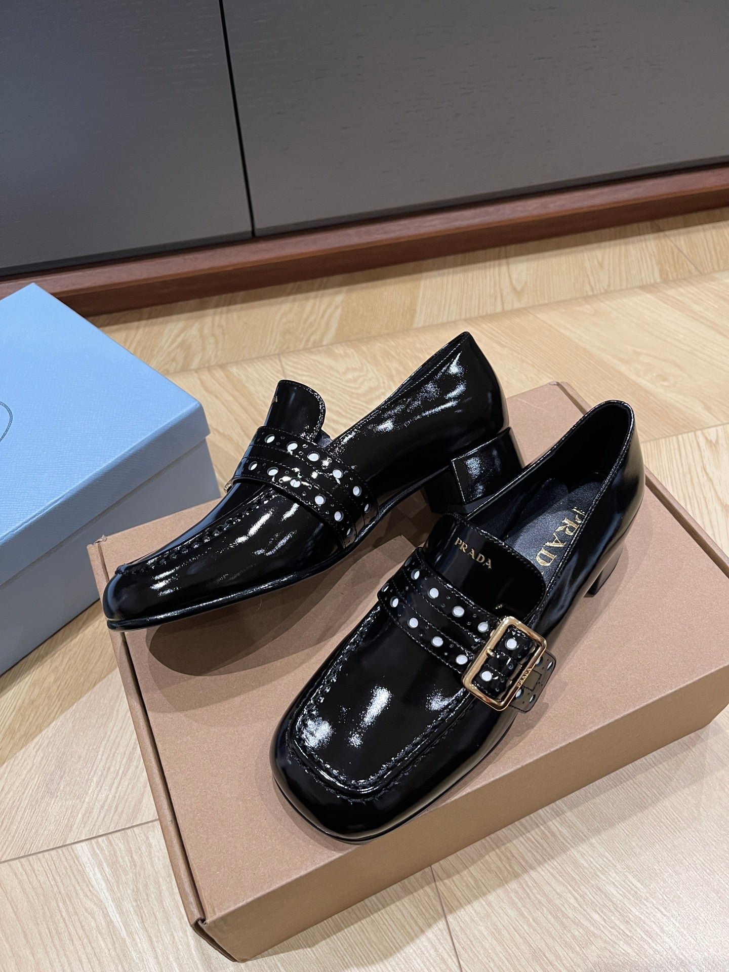 Prada Women Shoes Loafers Black Burgundy Calf Skin Mid-Heels Squar Head Spring 2503085Pra