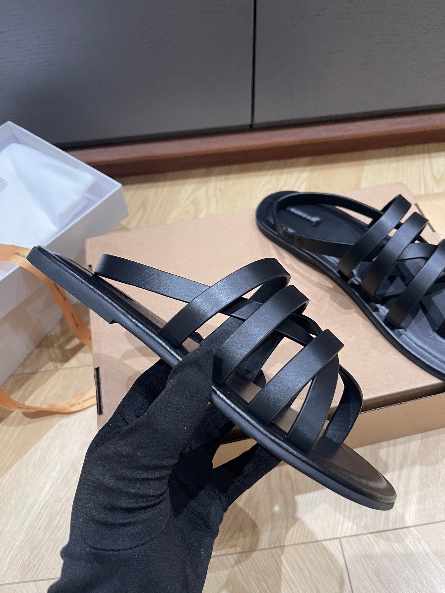 The Row Gladiator sandals Roman sandals summer women shoes leather flat sold 2503133TR