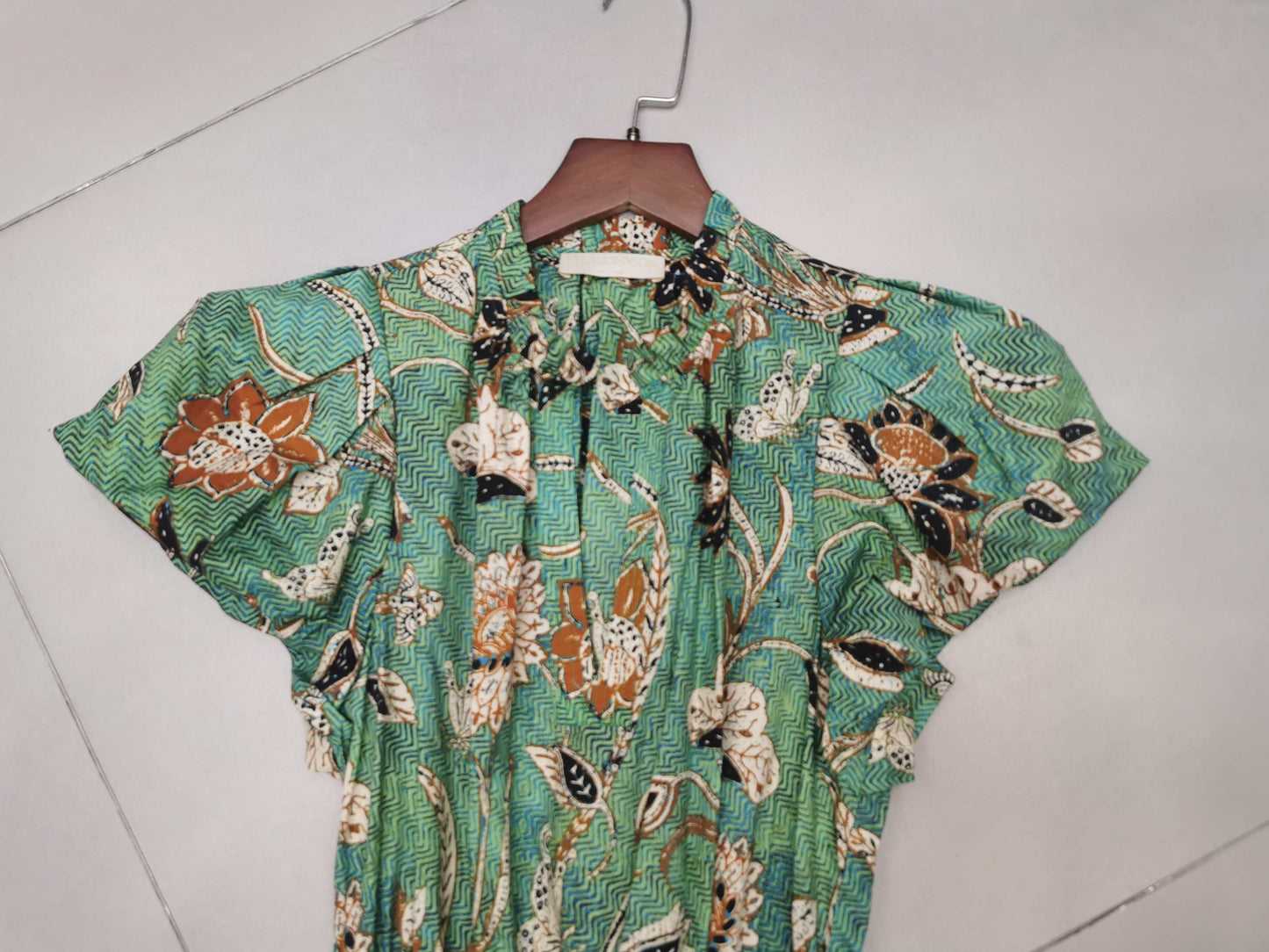 Ulla Johnson Floral Print Midi Dress Short Puff Sleeve Light Green Belted Waist V-neck 2506078UJ