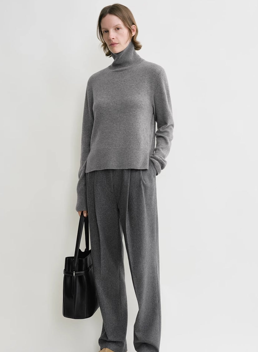 2411040TT Toteme Turtleneck Bottoming Shirt Winter Pullover Solid Collar Long Sleeve Wool Blended Knitted Side-Slit