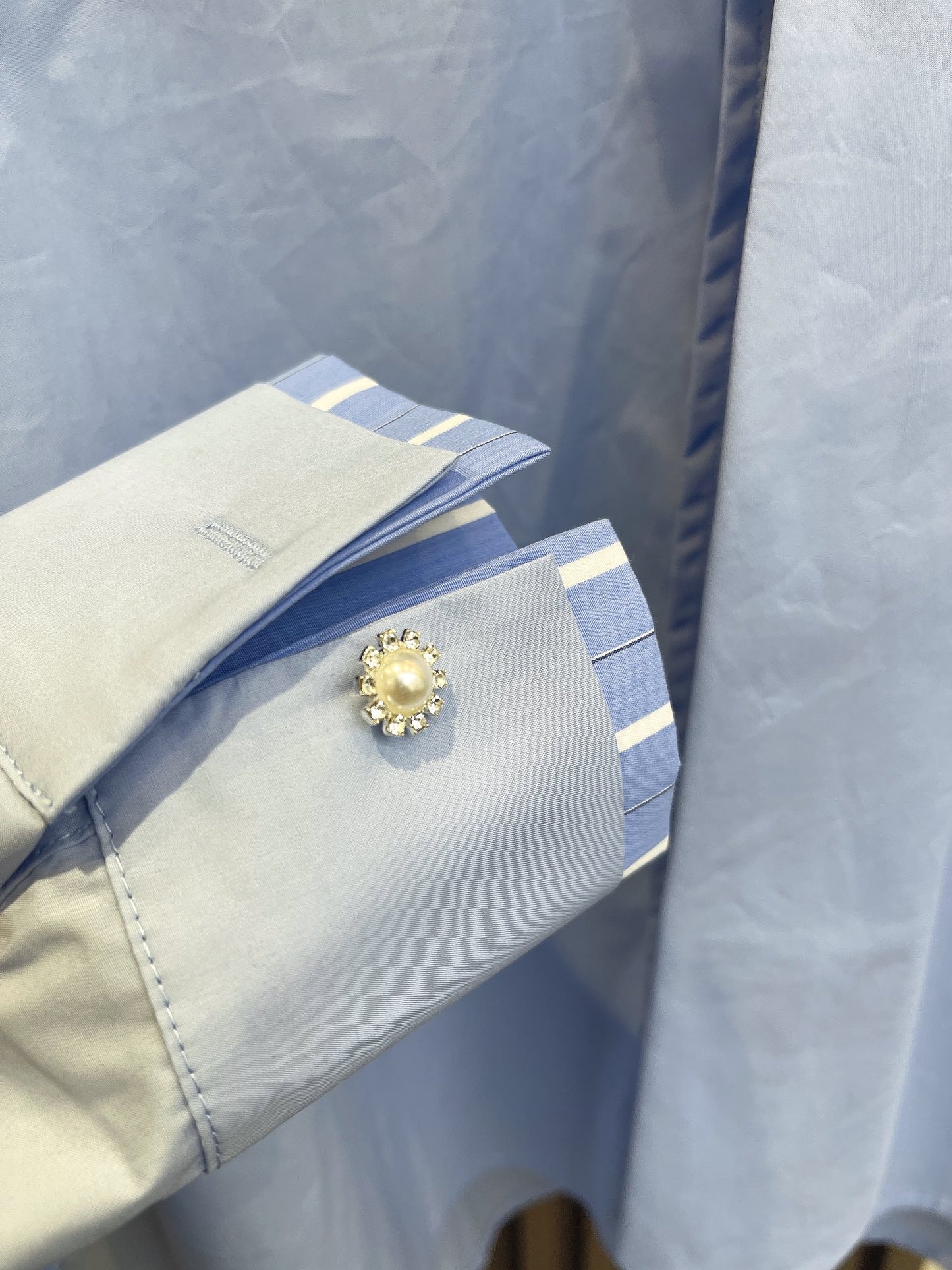 Maje Cotton Shirt Long sleeve light blue short length pearl button casual preppy style 2407023MJ