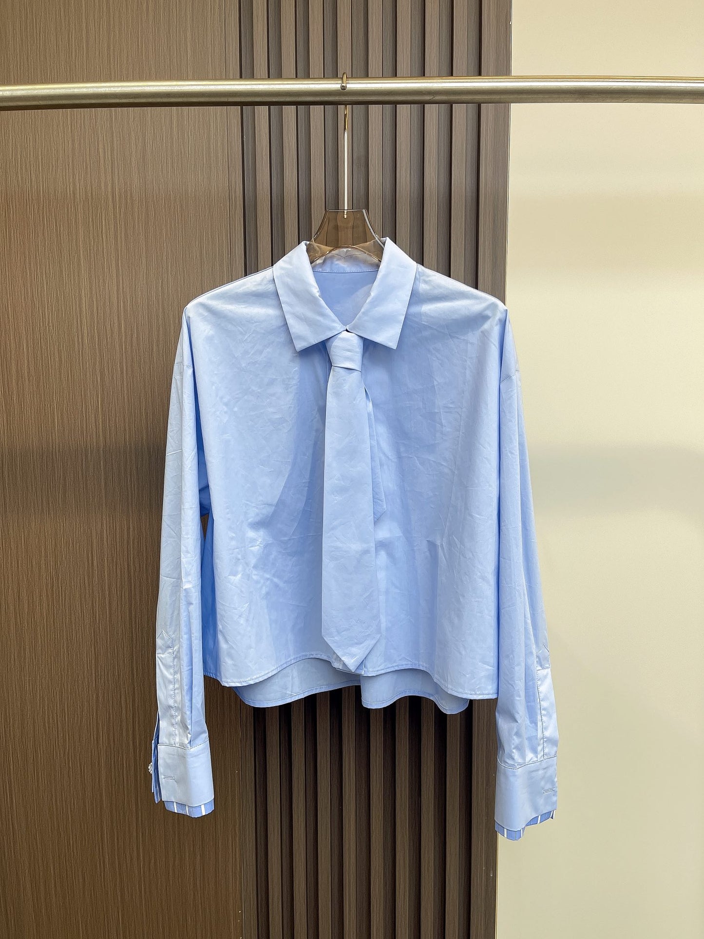 Maje Cotton Shirt Long sleeve light blue short length pearl button casual preppy style 2407023MJ