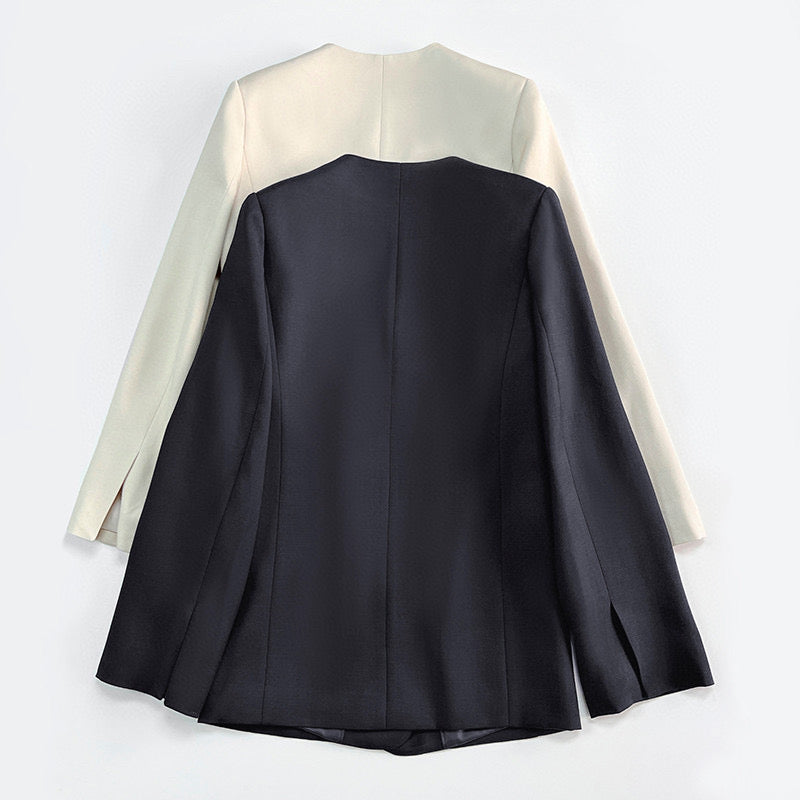 2208103TT Toteme Button-Free Blazer Viscose Blended Beige Black Long Sleeve V-Neck Pocket Shoulder Pad