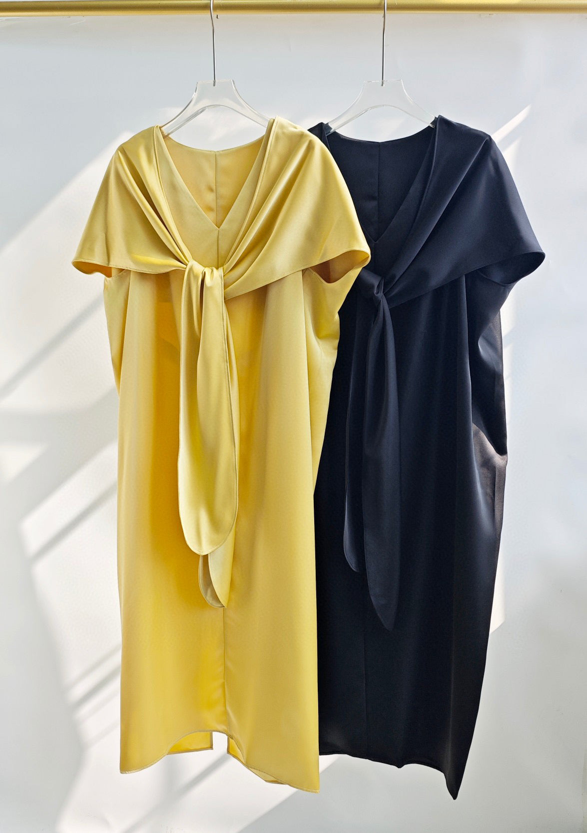 Toteme maxi dress acetage blended ankle length U-neck cape collar loose design satin yellow black