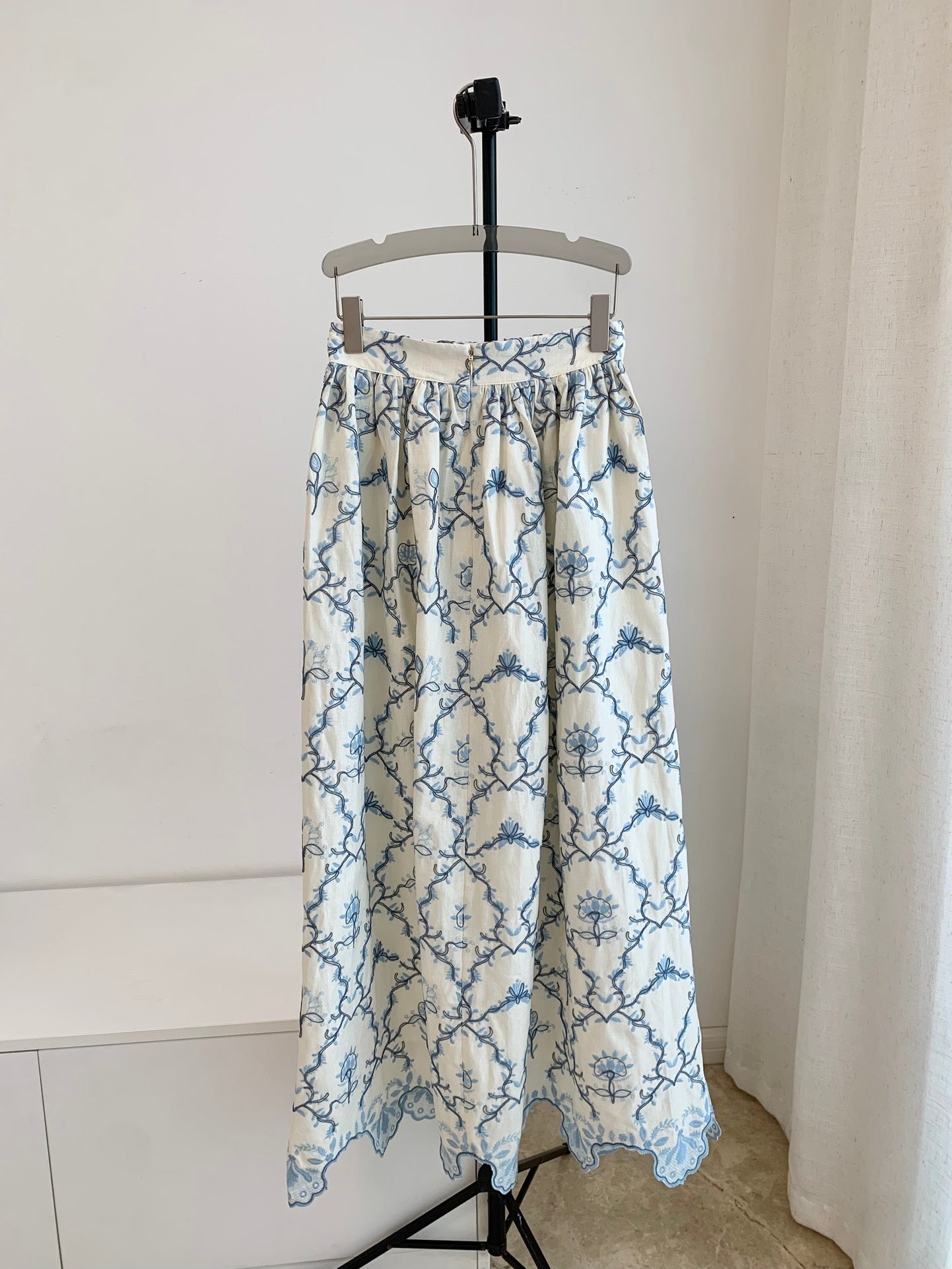 Agua Embroidery Top Skirt Set White Blue Floral Linen Sleeveless front button square neck 2508022Agua