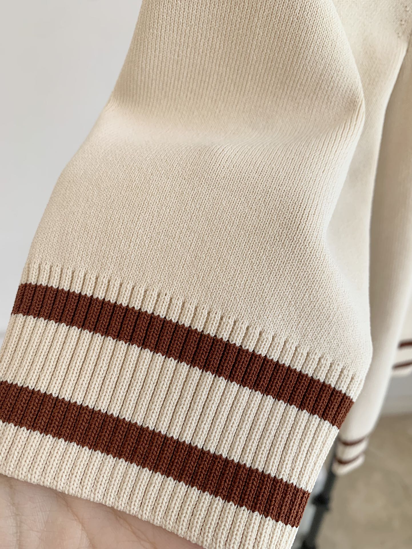 Alemais Knit Tops Polo Collar Beige Short Sleeve Patch Pad Viscose Blended Half Zip 2508093AL