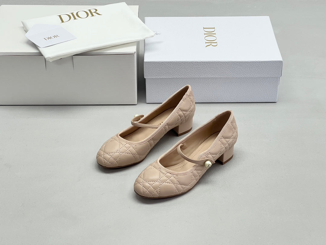 Shoes Dior Canvas Ballet Flats with Criss-Cross Strap and Pearl Buckle ballet flat leather vintage style