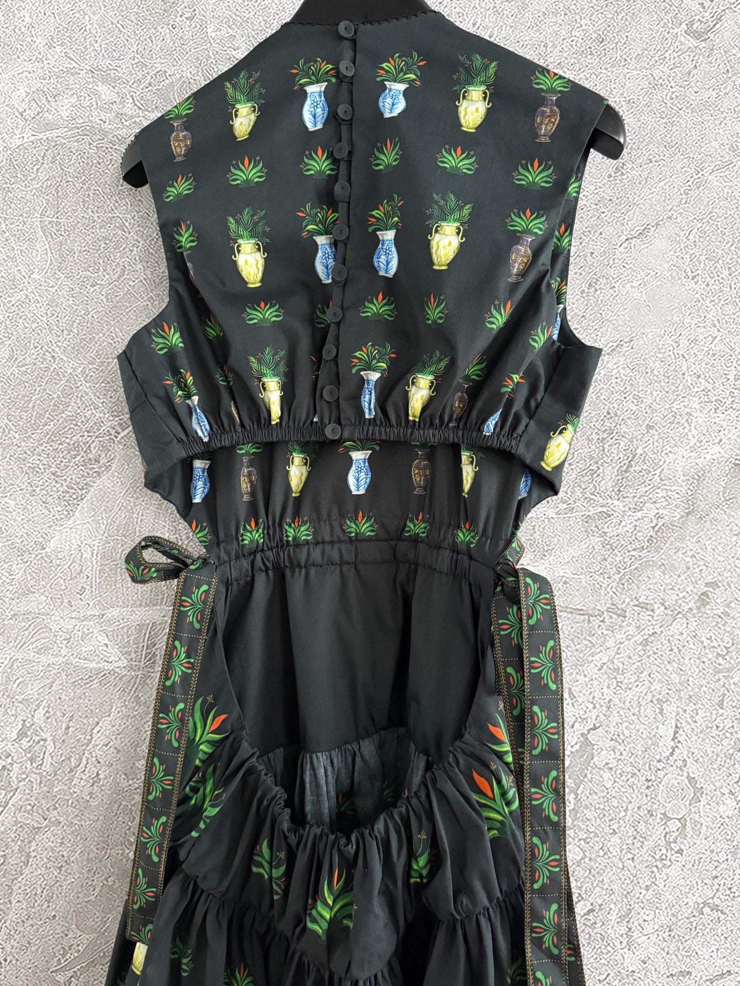 Agua cotton mini dress back-button ruffles sleeveless black floral print cut-out adjustable-waist 2505049Agua