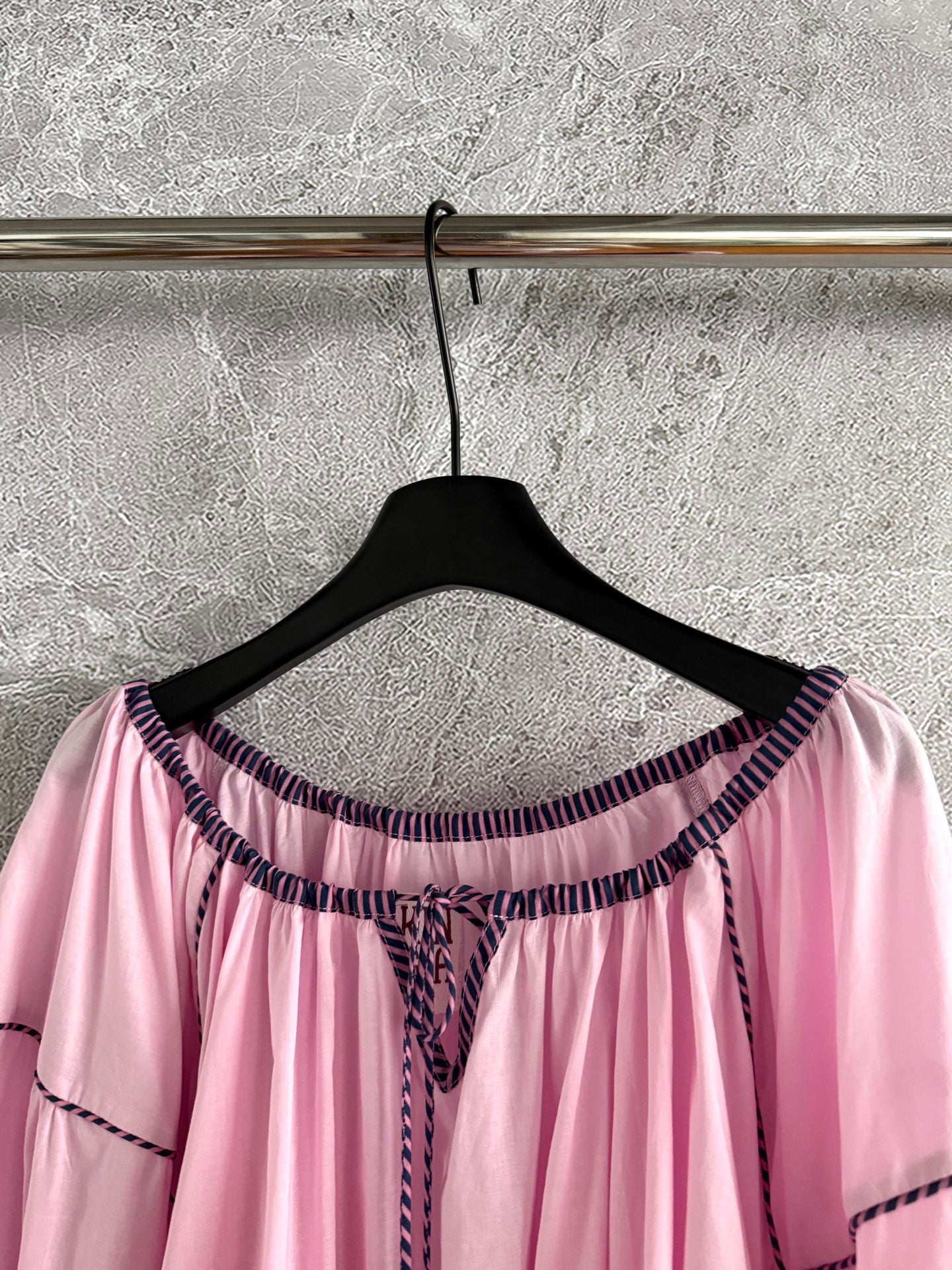 Pastel Pink Off-Shoulder Mini dress with Puff Sleeves and Embroidered Hem cotton loose 2506070kinga