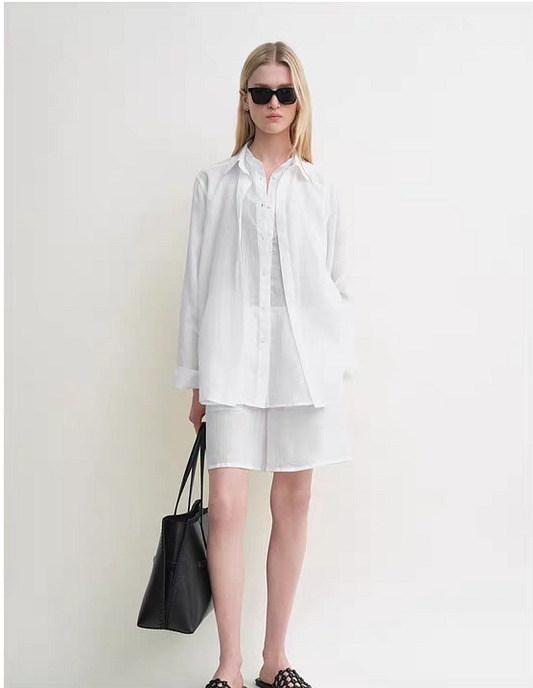Toteme Double Collar Shirt white front button long sleeves buttoned cuffs ramie curved hem 2505090TT