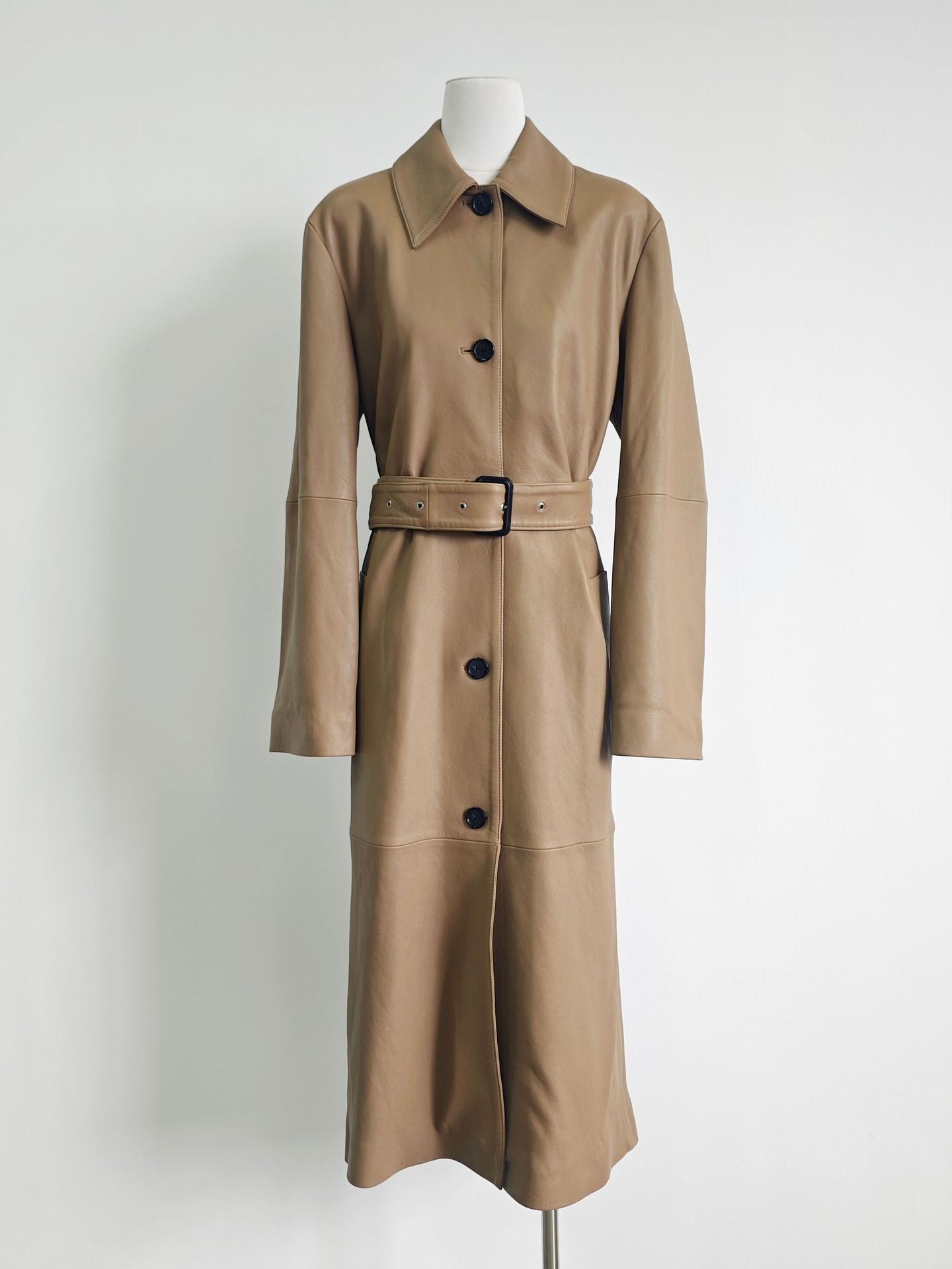 2411037TT Toteme Belted Artificial Leather Trench Coat Khaki Front Button Long Sleeves Side Pocket Lining