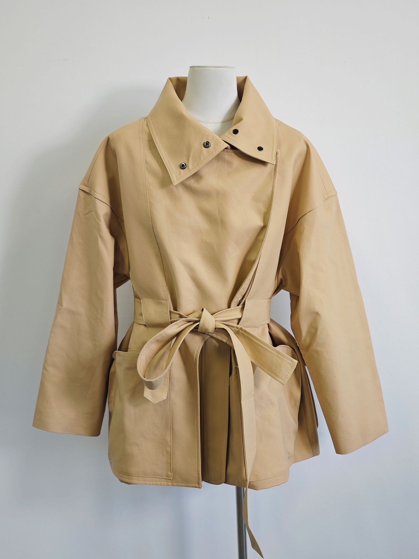 The Row Pierrick jacket light brown cotton front press-stud zip long sleeves tied waist pockets classic collar 2411024TR