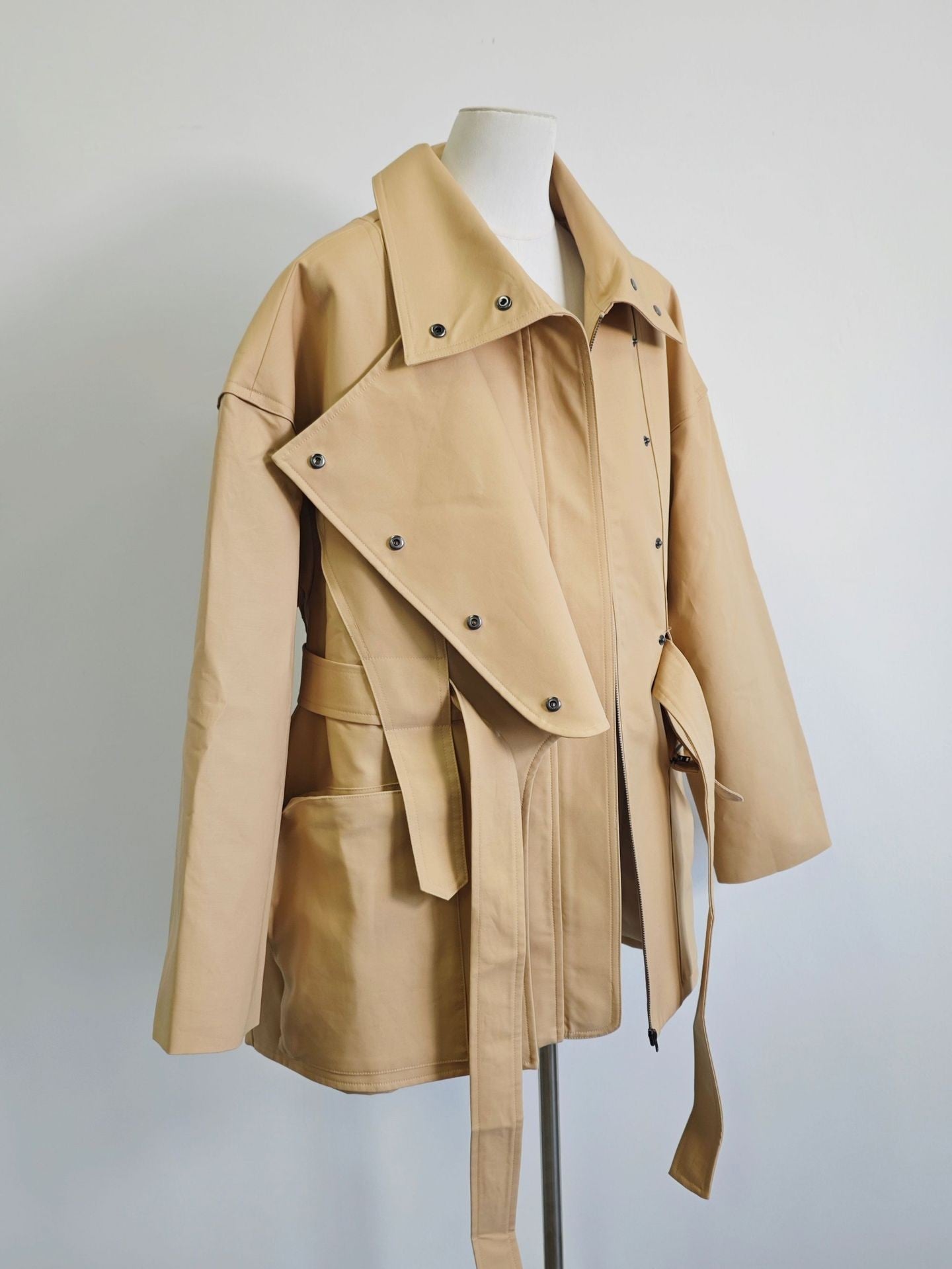 The Row Pierrick jacket light brown cotton front press-stud zip long sleeves tied waist pockets classic collar 2411024TR