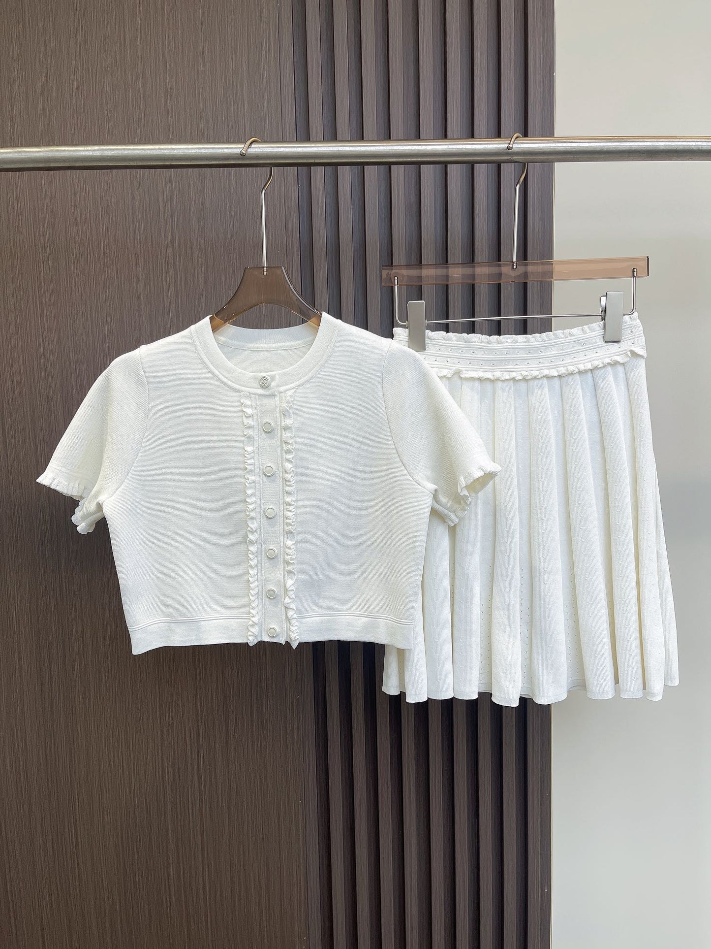 Sandro knitting set top skirt ruffles elastic white color mini skirt short sleeve casual style