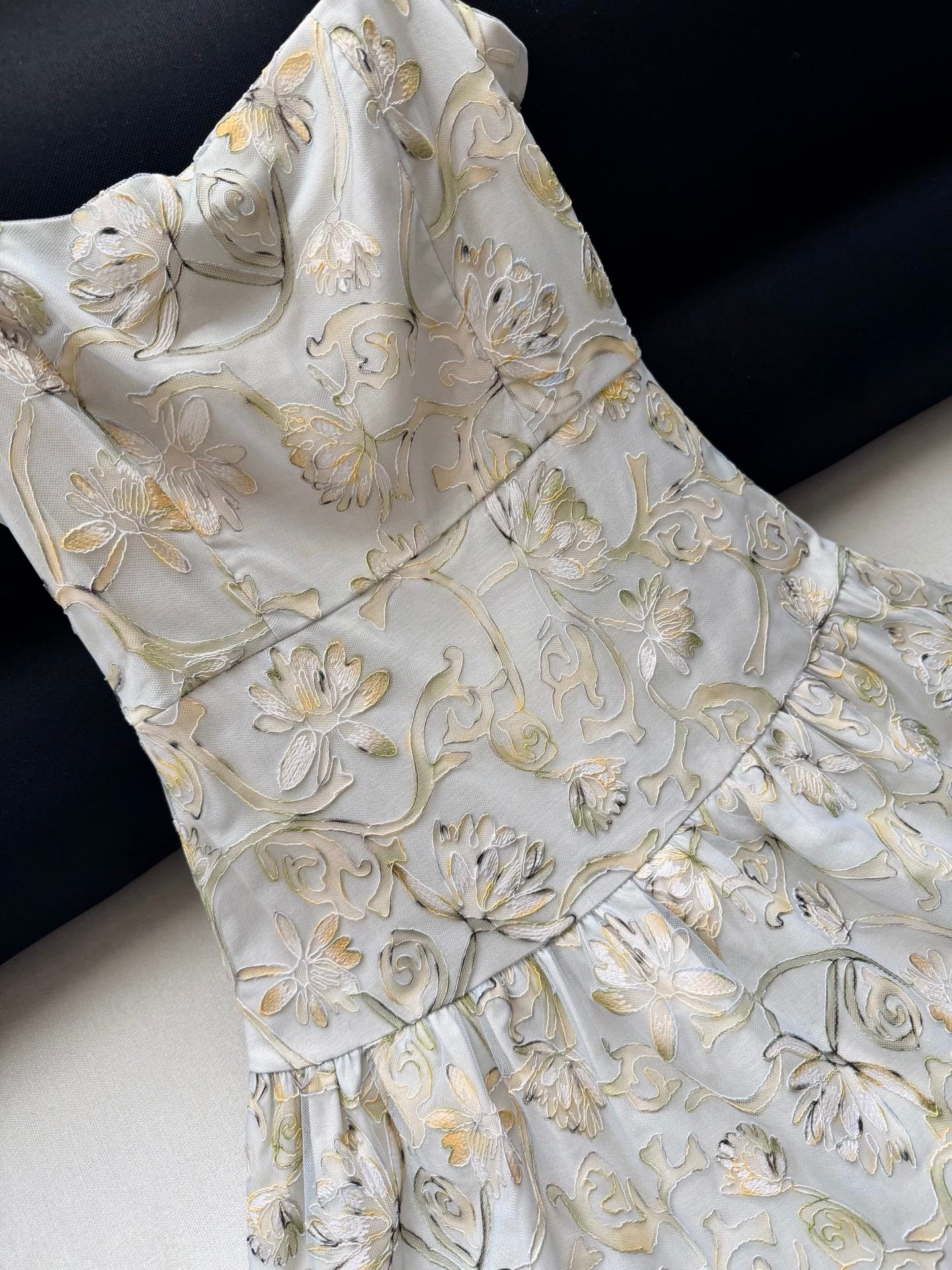 Agua Elegant Spaghetti Strap Midi Dress Floral Embroidery Polyester Shell Linen Lining Dress